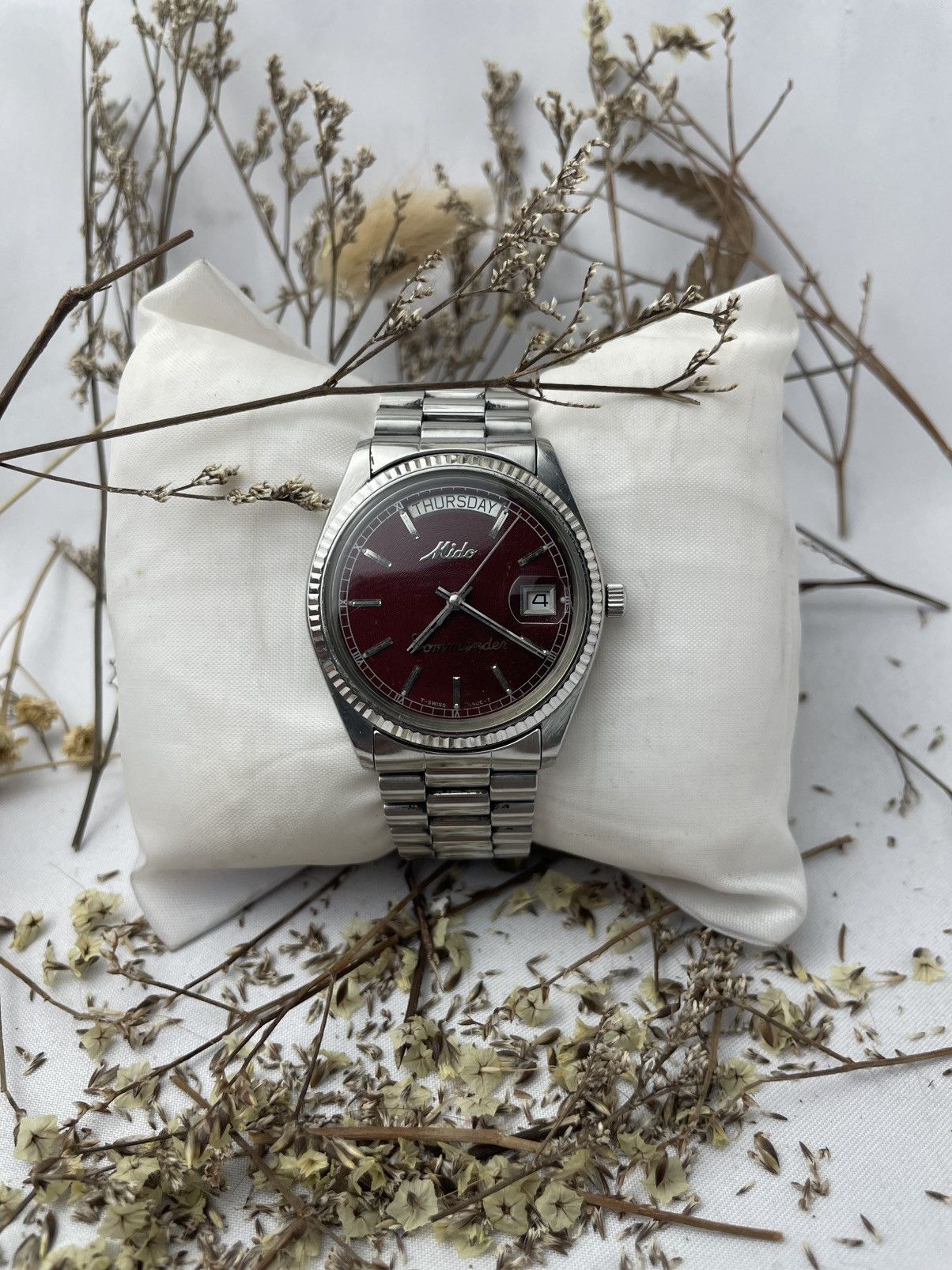 Other MIDO COMMANDER RED DIAL WITH BOX Size 38 - 1 Thumbnail