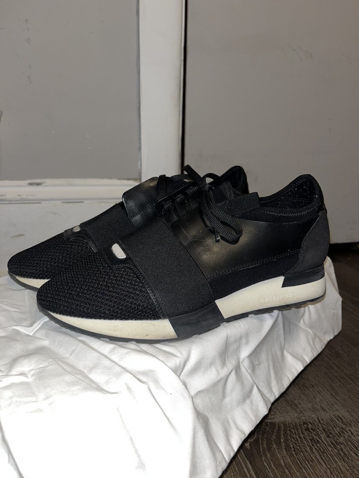 Balenciaga Balenciaga Race Runner Black/White EU38 Size US 8 / IT 38 - 4 Thumbnail