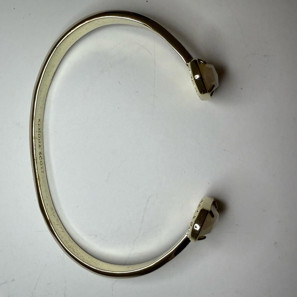 Designer Kendra Scott Elton Gold White Mother of Pearl Cuff Bracelet Size ONE SIZE - 6 Thumbnail