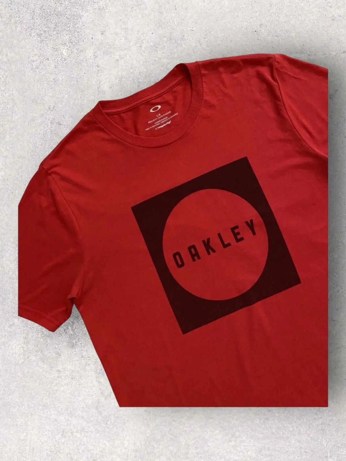 Oakley Vintage Y2k Oakley Big Logo Tee Streetwear Size US L / EU 52-54 / 3 - 2 Thumbnail