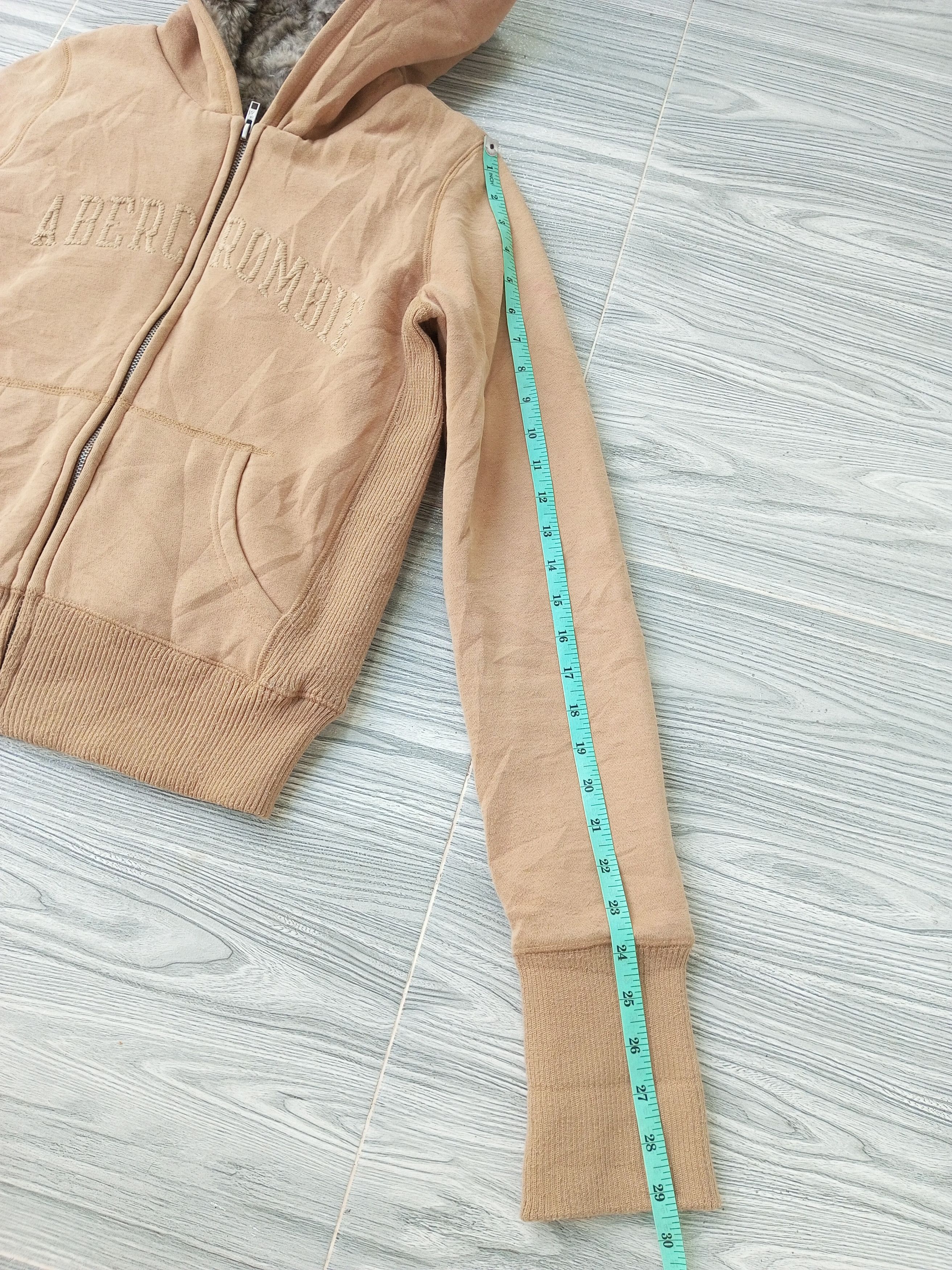Abercrombie & Fitch Abercrombie & Fitch Fur Hood Zip Up Jacket Size US S / EU 44-46 / 1 - 14 Thumbnail
