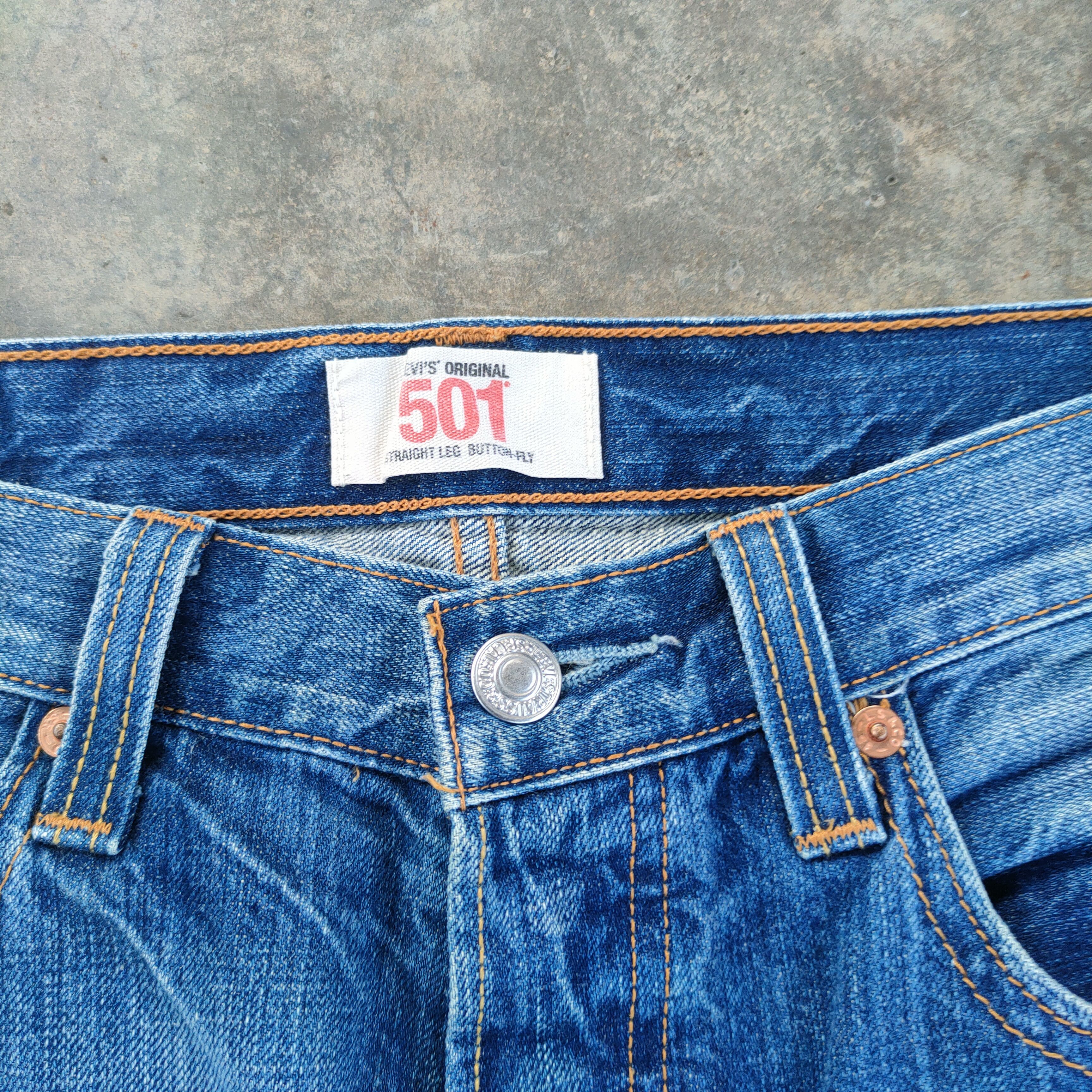 Levi's Vintage Clothing VINTAGE LEVI'S 501 FADED DISTRESSED JEAN DENIM PANTS Size US 32 / EU 48 - 5 Thumbnail