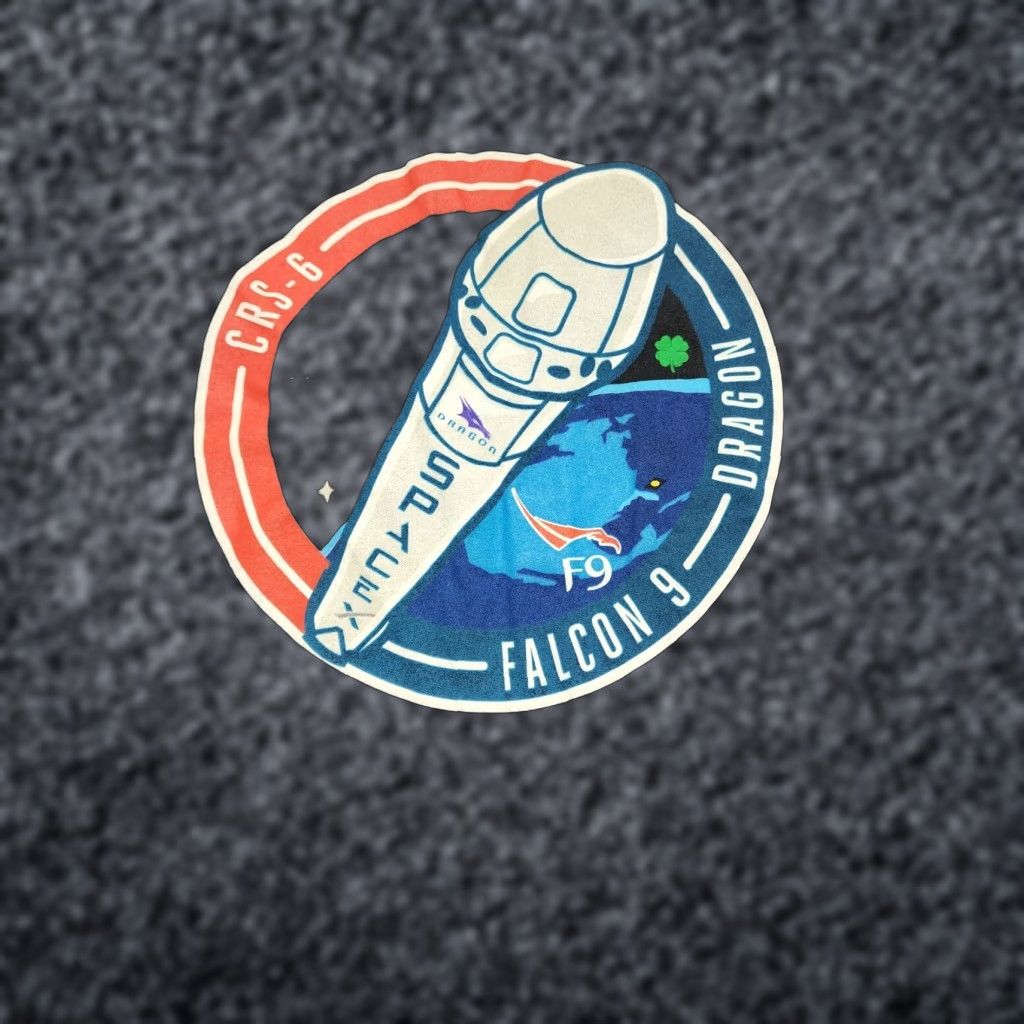 Vintage Womens 2X SpaceX Space X T-Shirt Falcon 9 Dragon Elon Tesla Black Graphic Raglan Short Sleeve V-Neck Slim Fit Size XXL / US 16-18 / IT 52-54 - 1 Thumbnail