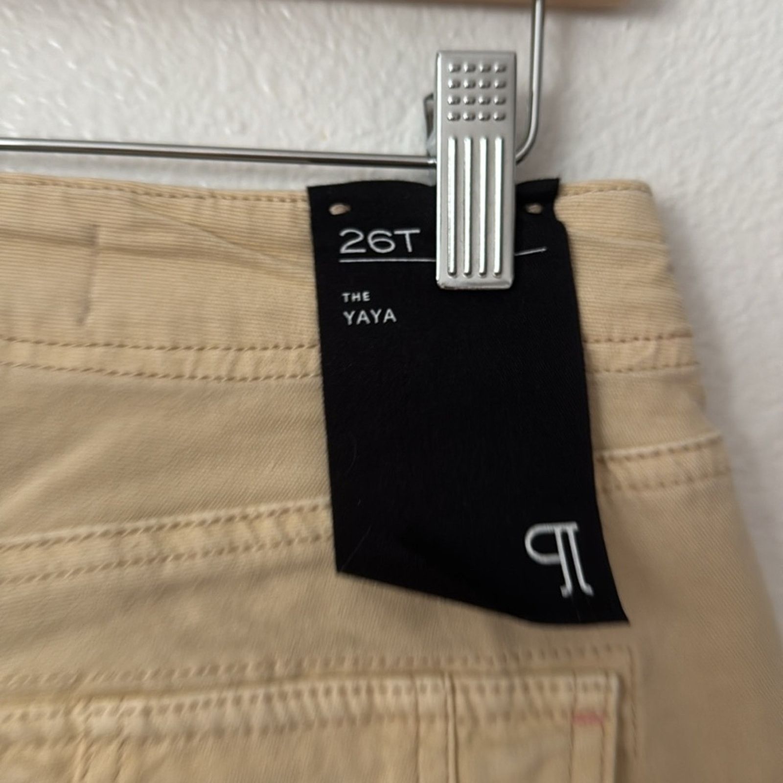 Anthropologie NWT Anthropologie 26T Pilcro Yaya Mid-Rise Crop Flare Jeans Size 26" / US 2 / IT 38 - 12 Thumbnail