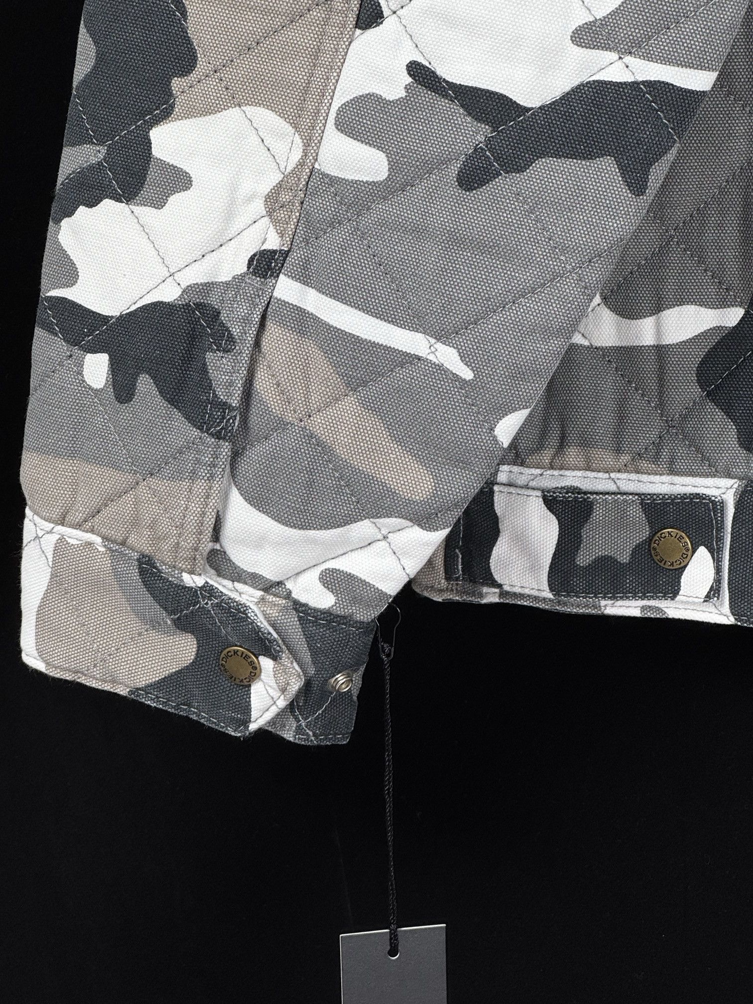 Supreme Dickies Quilted Work Jacket Grey Camo