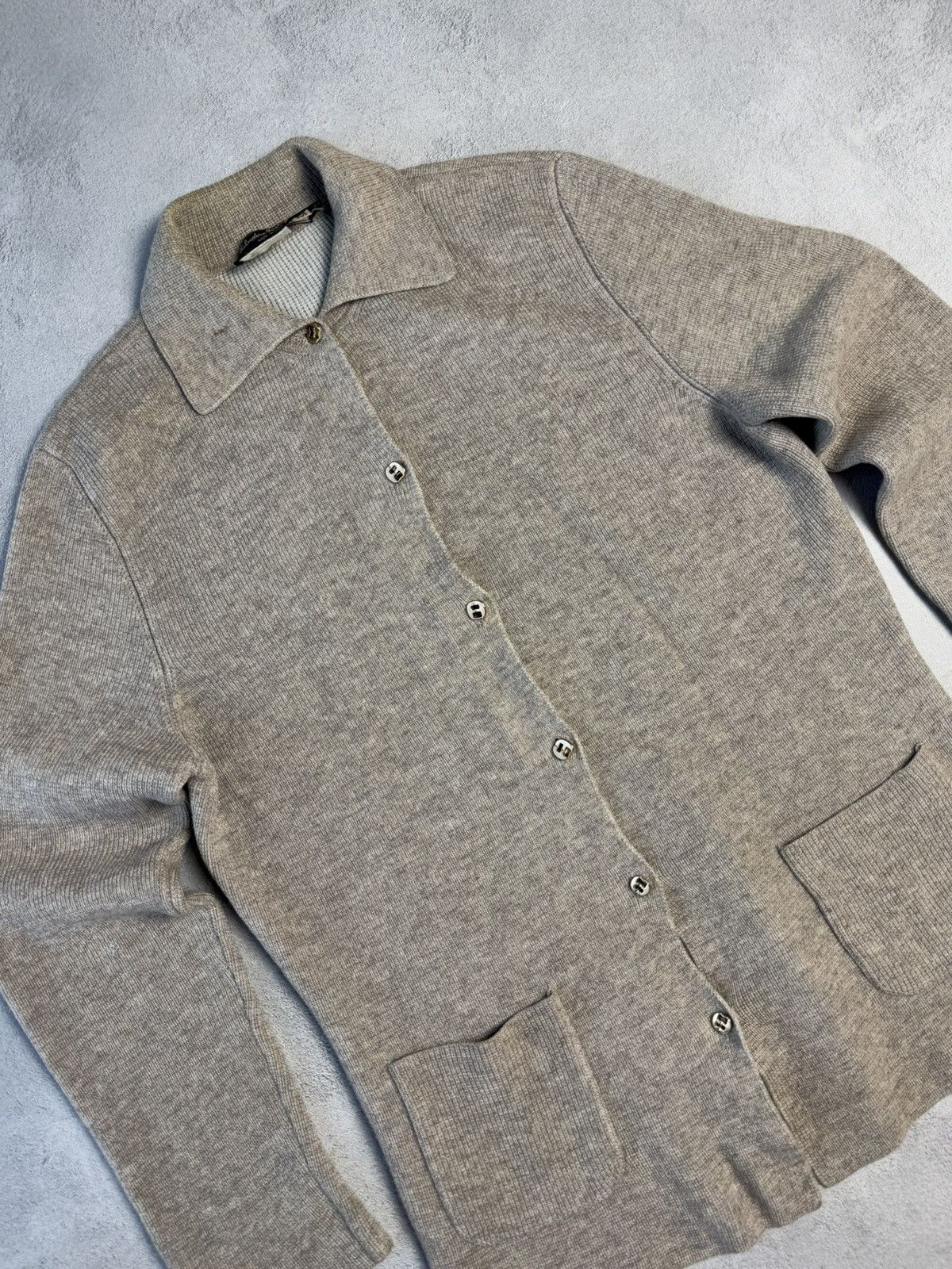 Salvatore Ferragamo Salvatore Ferragamo 100% Cashmere Knit Button Cardigan Size M / US 6-8 / IT 42-44 - 3 Thumbnail