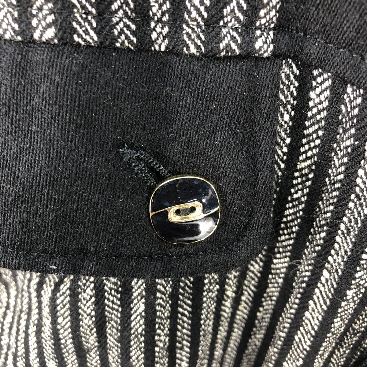 Japanese Brand Vintage 90’s Japanese Brand Stripes Zipper Jacket Size US L / EU 52-54 / 3 - 7 Thumbnail