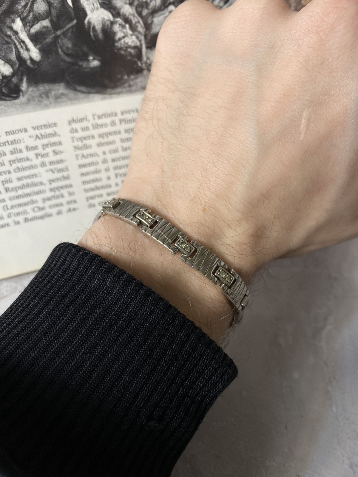 Japanese Brand Vintage Metal Bangle Bracelet with Crystals, Geometric Style Size ONE SIZE - 1 Thumbnail