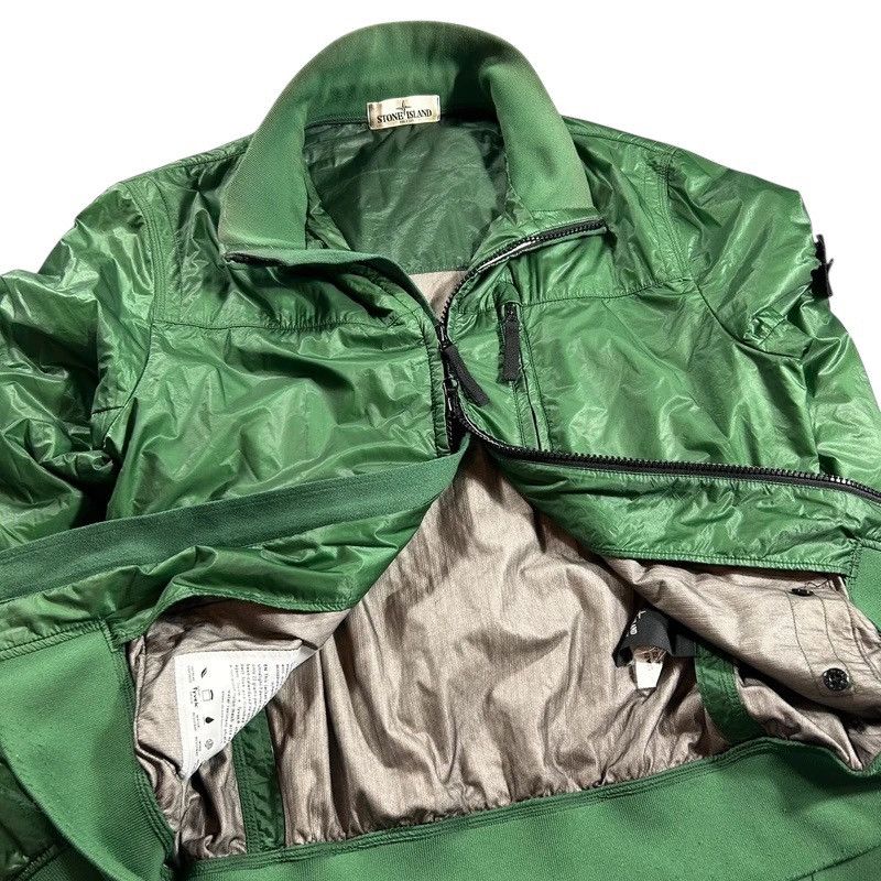 Stone Island Vintage Stone island jacket dentyvek shield Size US L / EU 52-54 / 3 - 3 Thumbnail