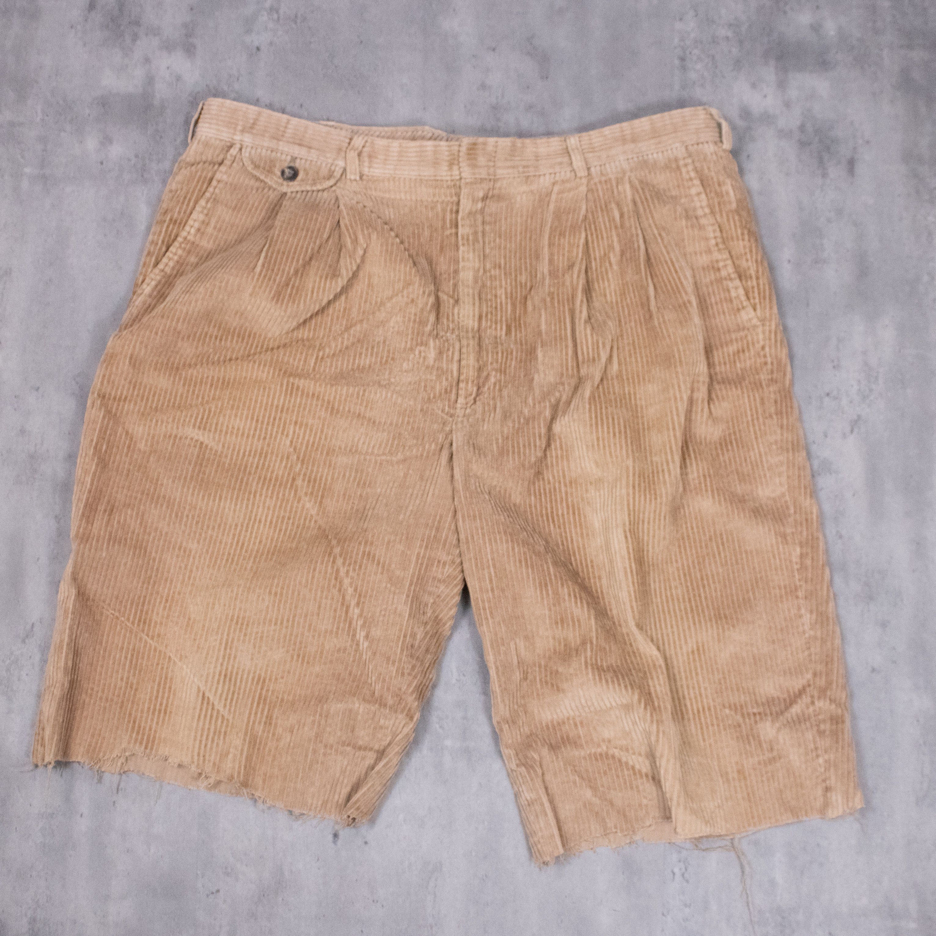 Vintage Vintage 1980’s Baggy Relax Fit Wide Legged Courodry Shorts Size US 38 / EU 54 - 3 Thumbnail