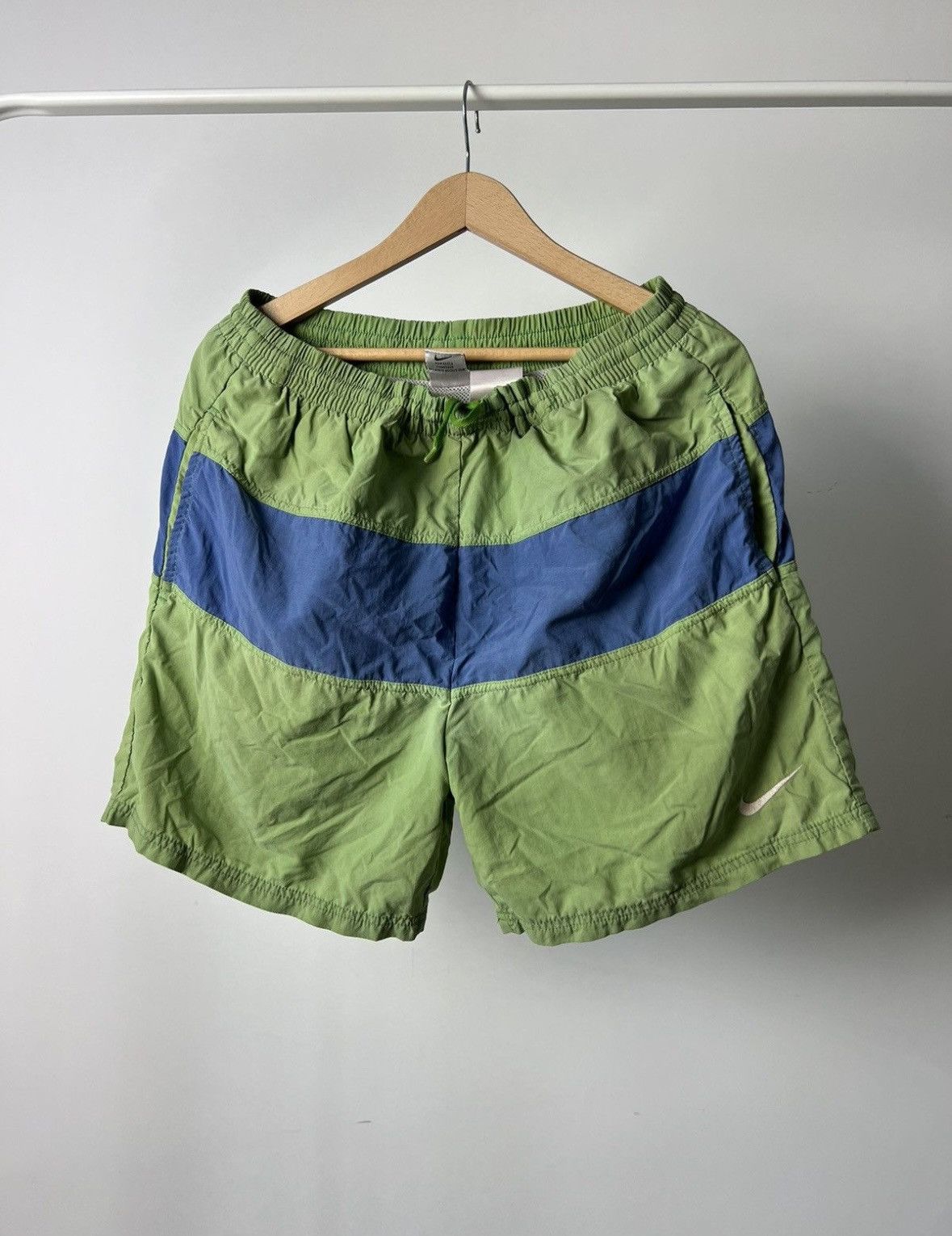 Nike Vintage Nike Mens Shorts Big Logo 90’s Size US 32 / EU 48 - 4 Thumbnail