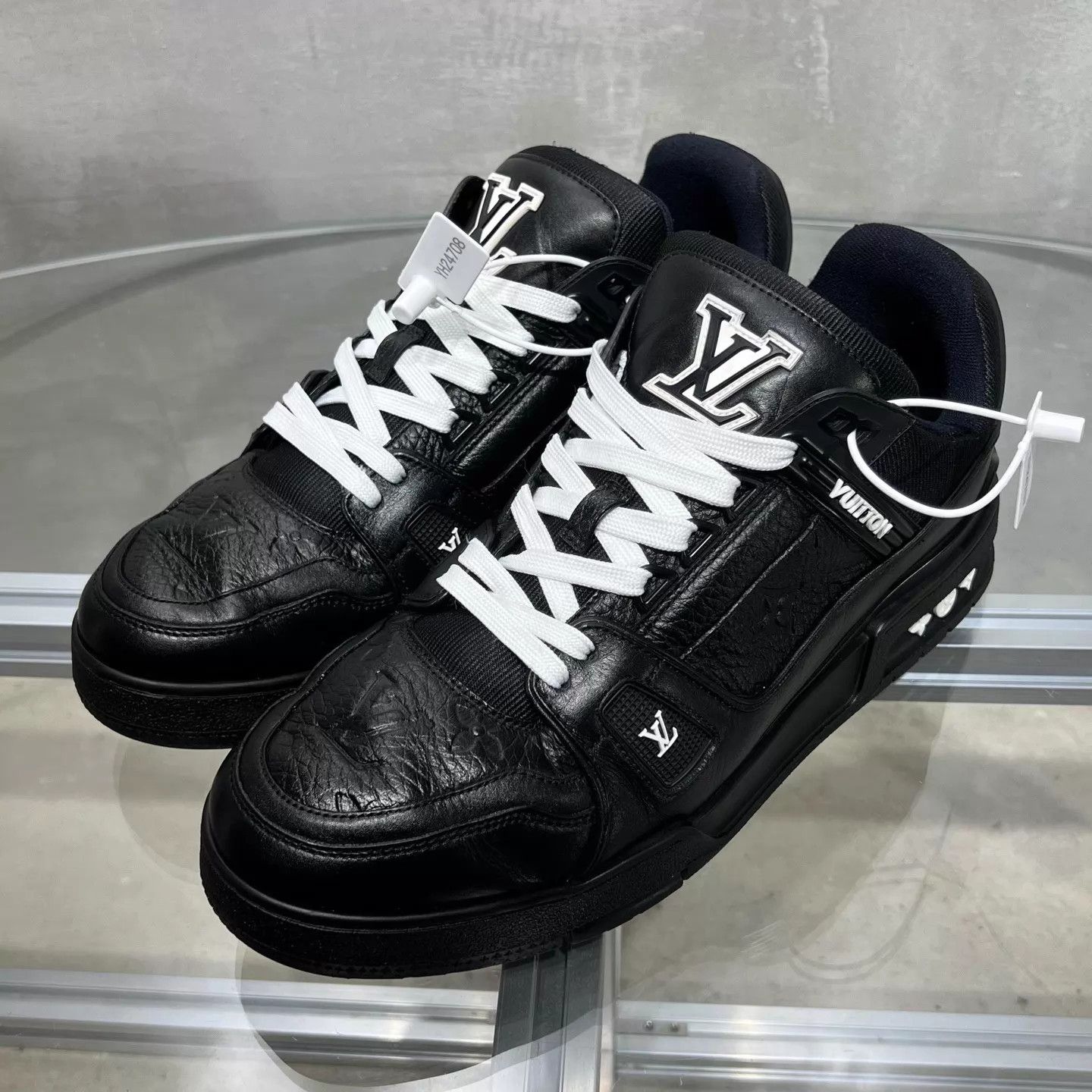 Louis Vuitton Louis Vuitton LV Trainer Black Samurai UK9 (43) Size US 10 / EU 43 - 2 Thumbnail