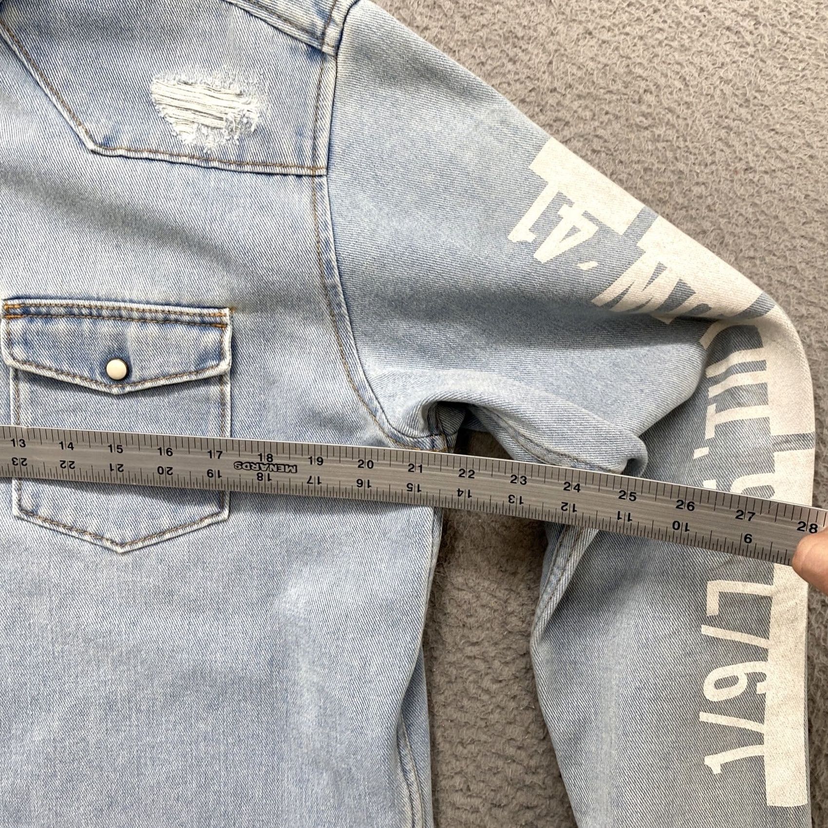 Zara Zara Man Denim Pearl Snap Up Distressed Long Sleeve Regular Fit Shirt L Blue Cotton Denim Button-Up Shirt Mens Regular Fit Mom? Size US L / EU 52-54 / 3 - 6 Thumbnail
