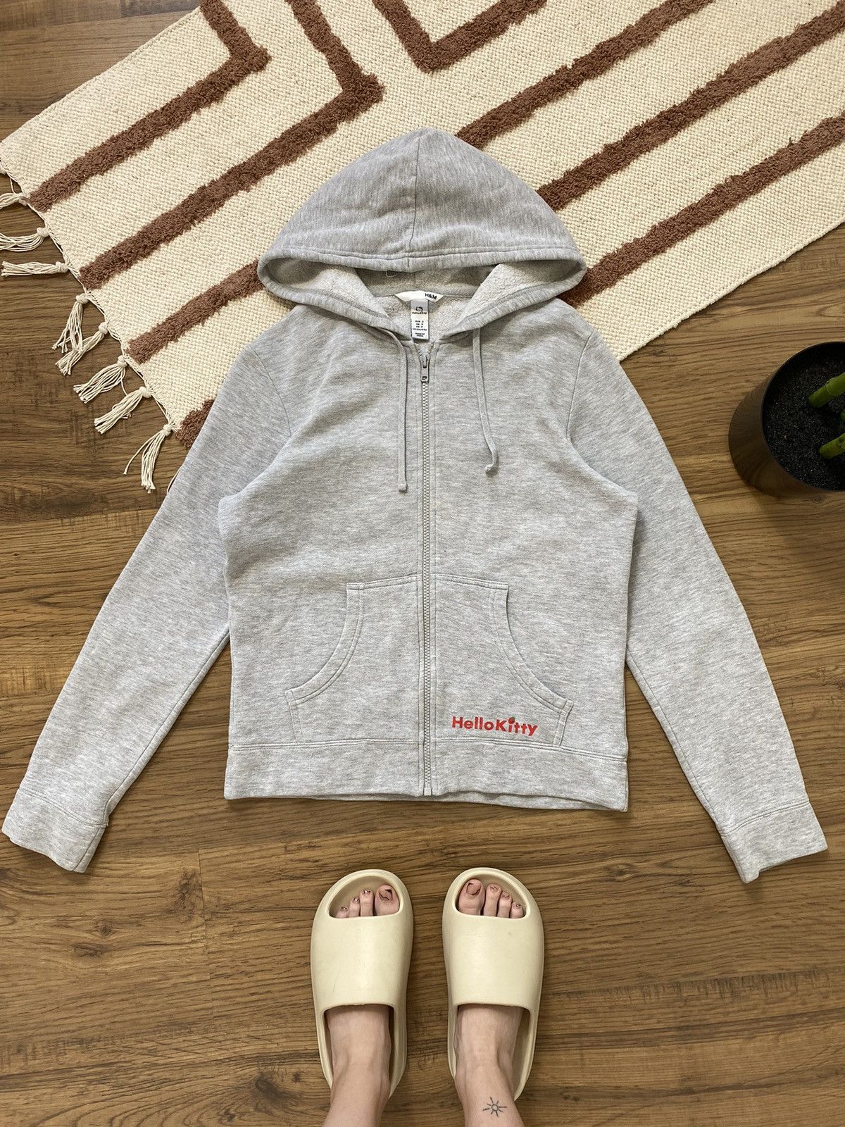 Cartoon Network 🍓HELLO KITTY STRAWBERRY ZIP HOODIE🍓 Size S / US 4 / IT 40 - 4 Thumbnail