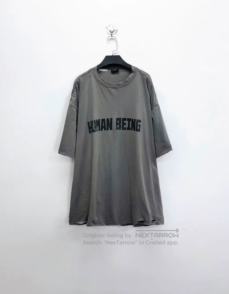 Balenciaga Balenciaga Washed and distressed letter logo damaged short Size US XL / EU 56 / 4 - 1 Thumbnail