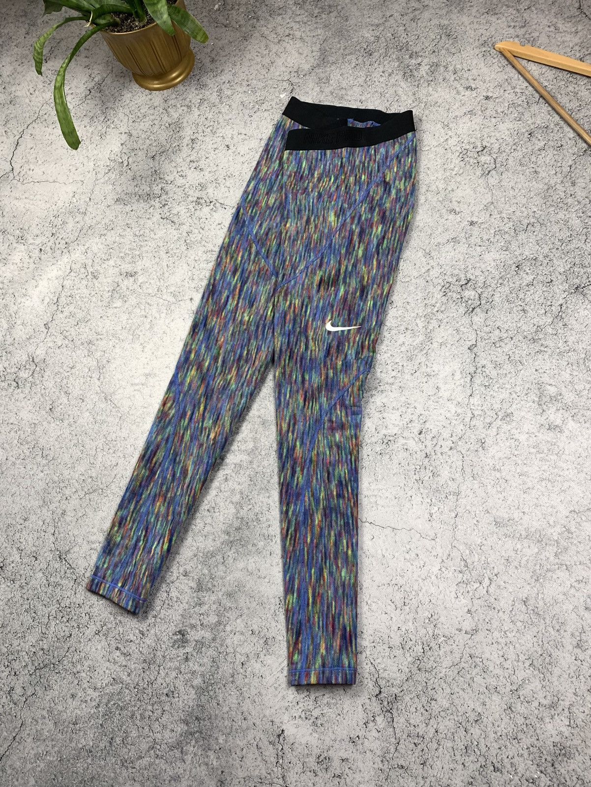 Nike Nike PRO Hyperwarm Womens Training Leggings Size L Size 32" / US 10 / IT 46 - 4 Thumbnail