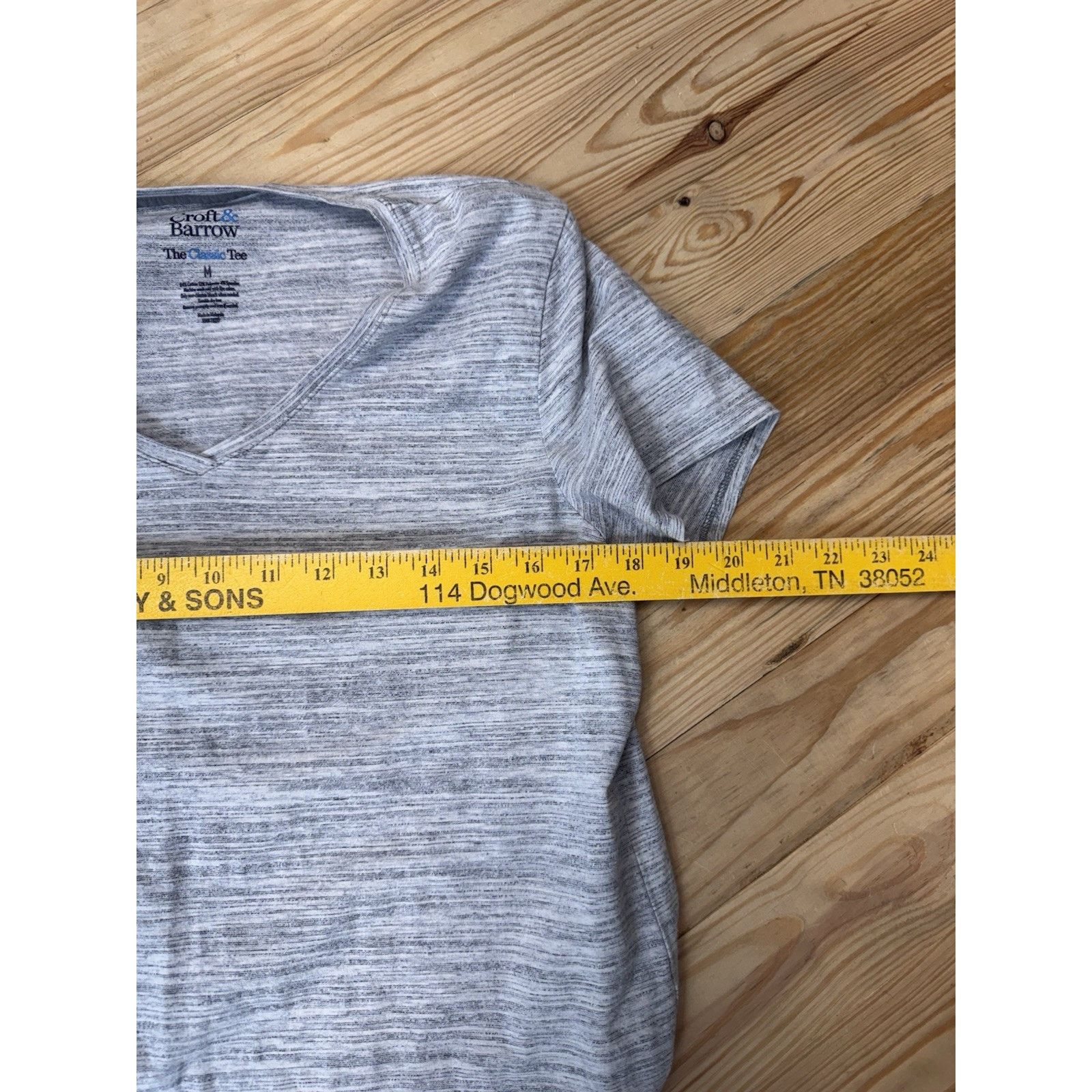Croft & Barrow Croft & Barrow Classic Tee V-neck Gray T-Shirt Women’s M Size M / US 6-8 / IT 42-44 - 5 Thumbnail