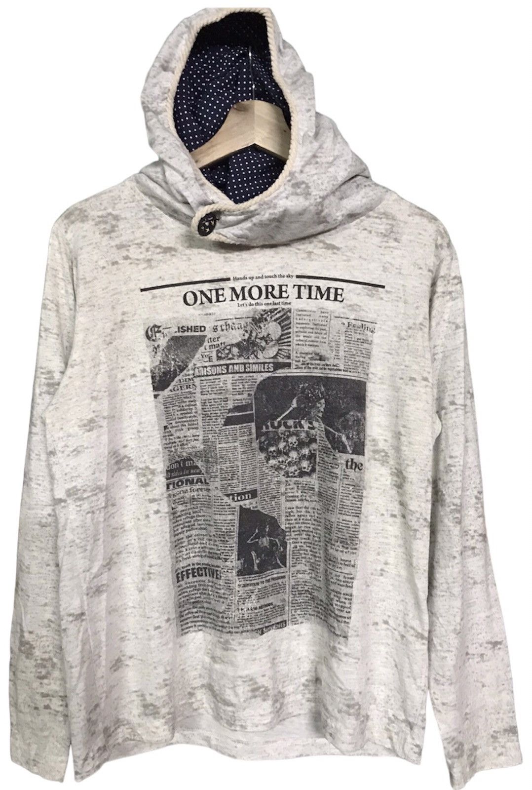 The Unbranded Brand Tshirt Long Sleeve Pullover Size US M / EU 48-50 / 2 - 1 Thumbnail