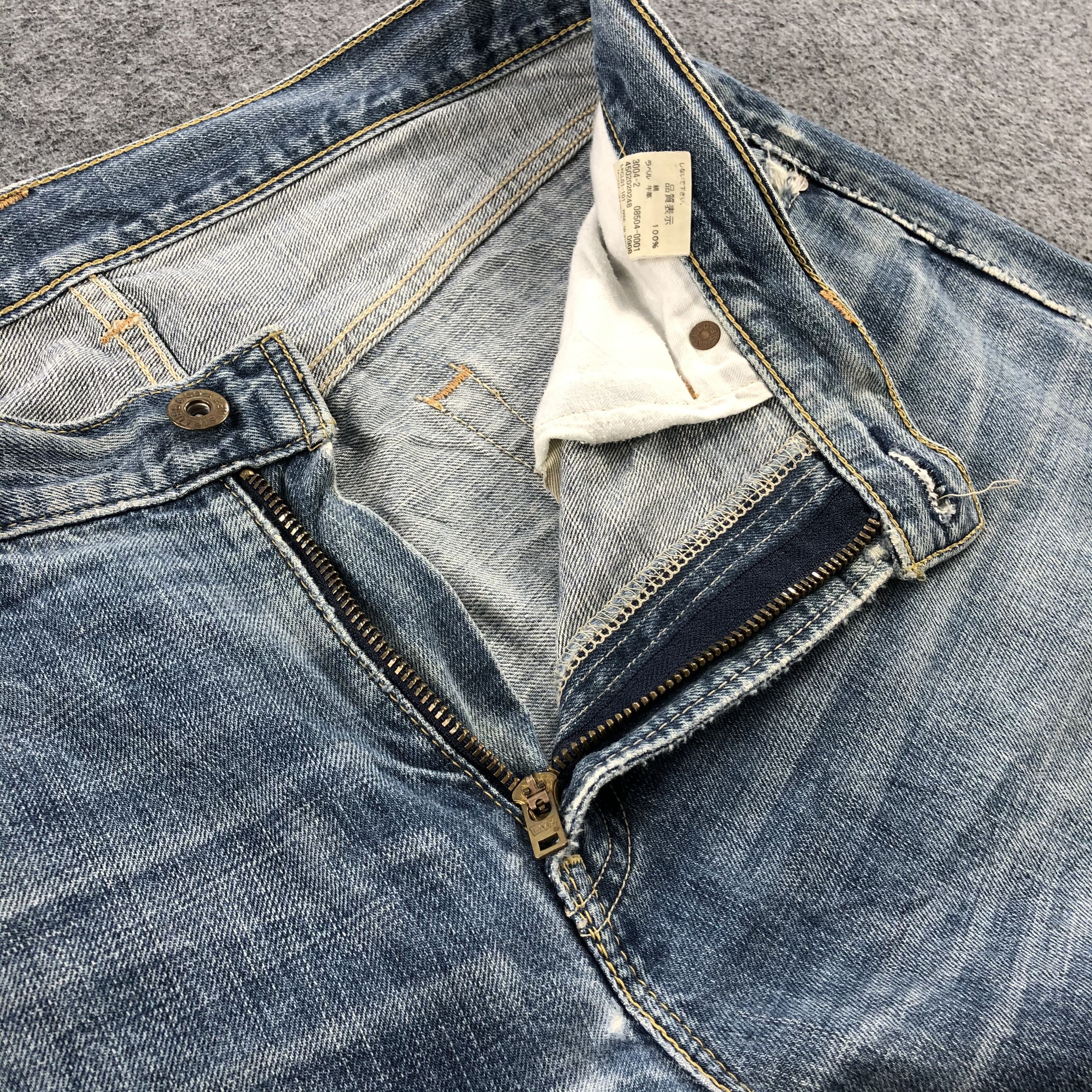 Levi's × Vintage 90s Vintage Blue Wash Levis 504 Jeans-JM2009 Size US 35 - 8 Thumbnail
