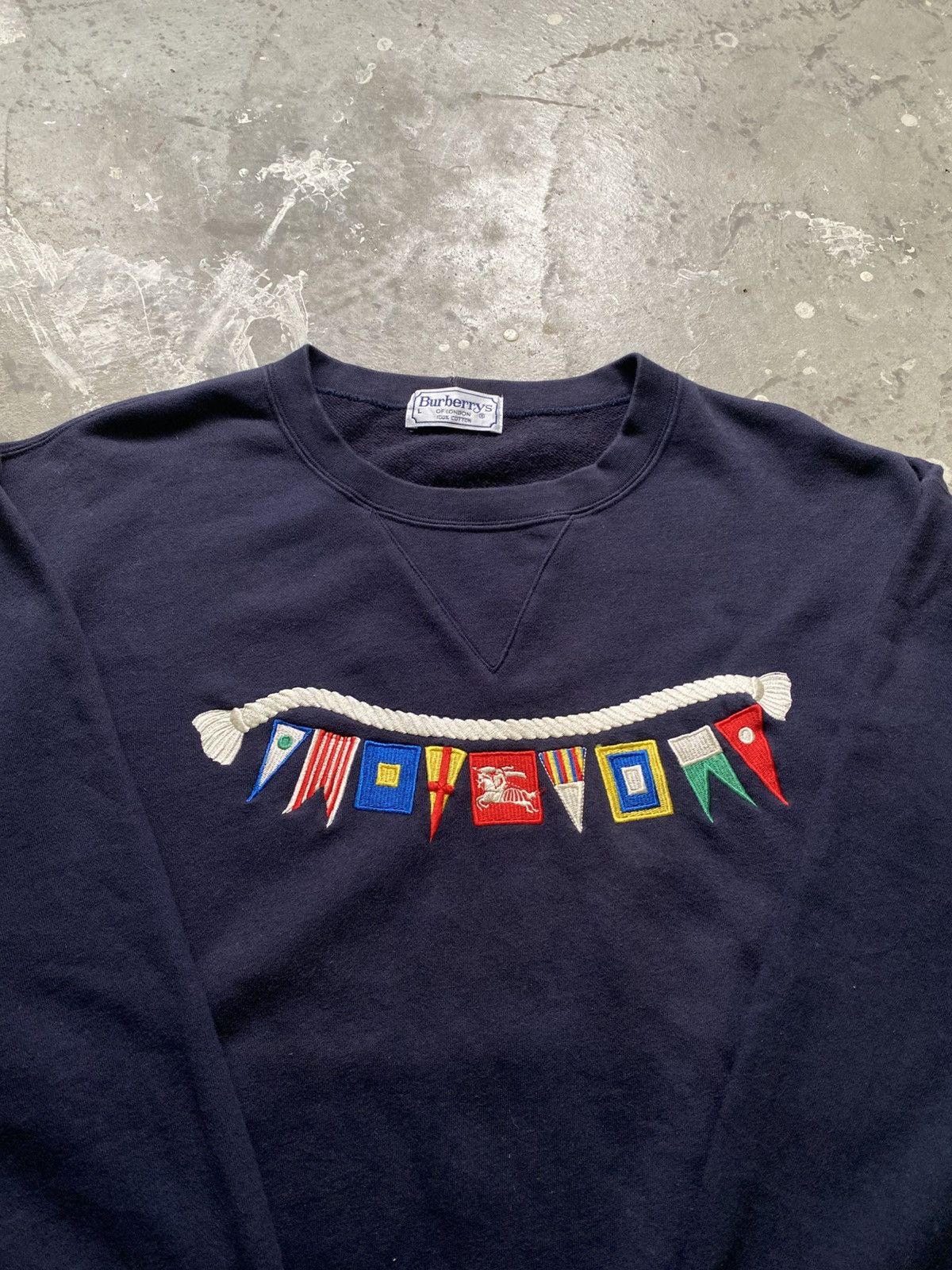 Burberry Vintage Burberrys Embroidery Rainbow Flag Pullover Size US L / EU 52-54 / 3 - 3 Thumbnail
