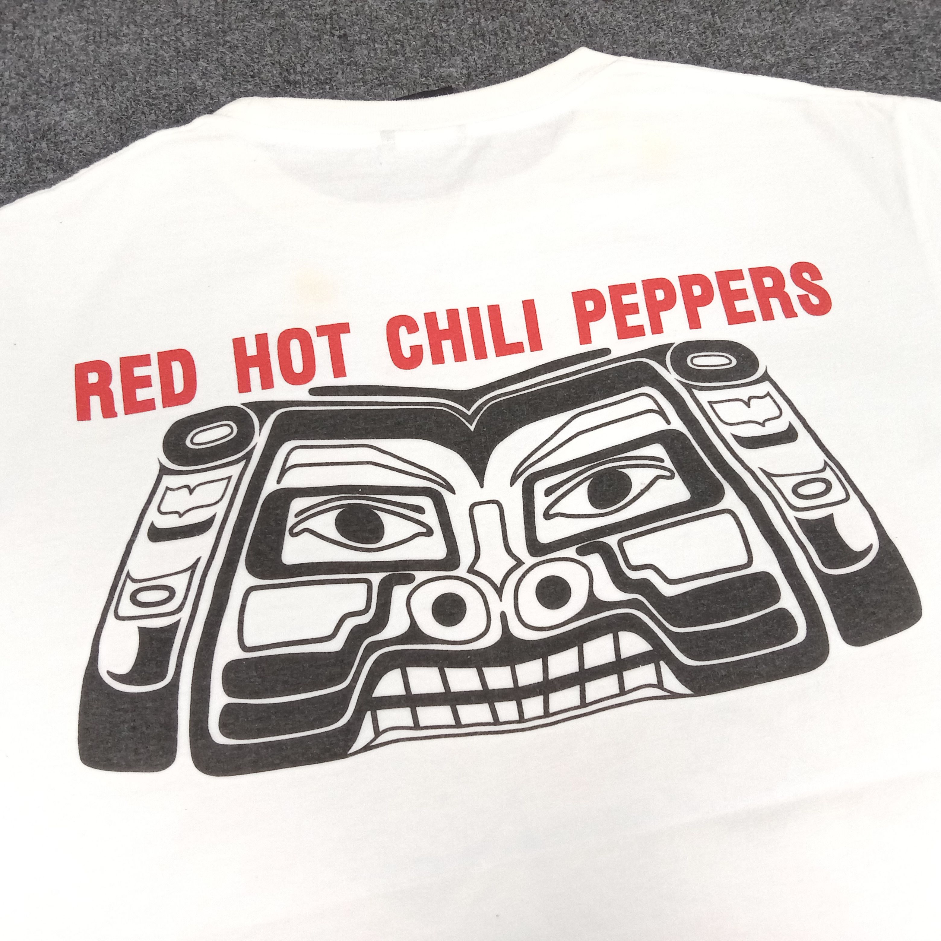 Band Tees Red Hot Chili Peppers American Rock Band Tour Tshirt Size US L / EU 52-54 / 3 - 5 Thumbnail