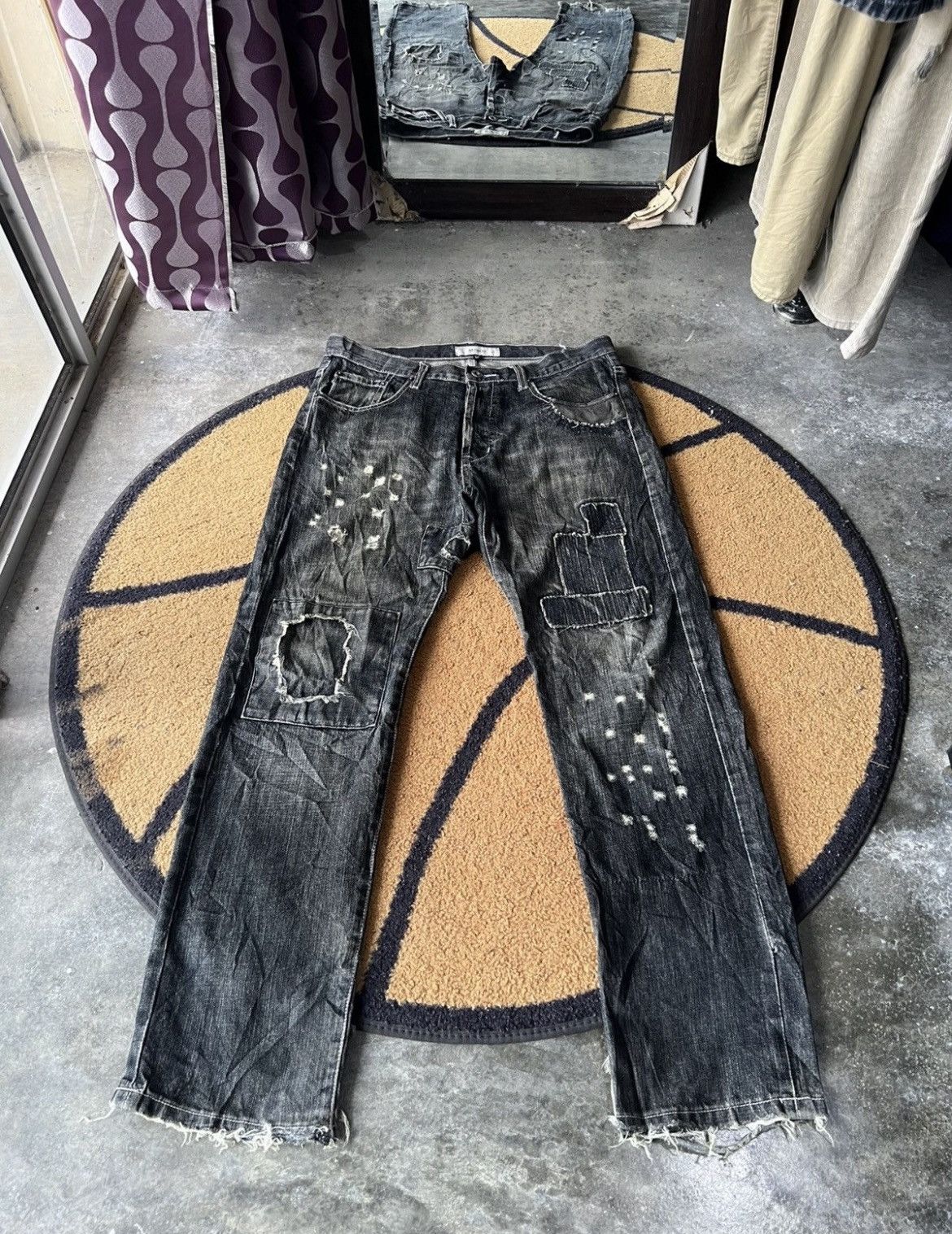 If Six Was Nine 🔥Rare Artinero Patchwork Kapital Inspired Distressed Denim Size US 34 / EU 50 - 2 Thumbnail