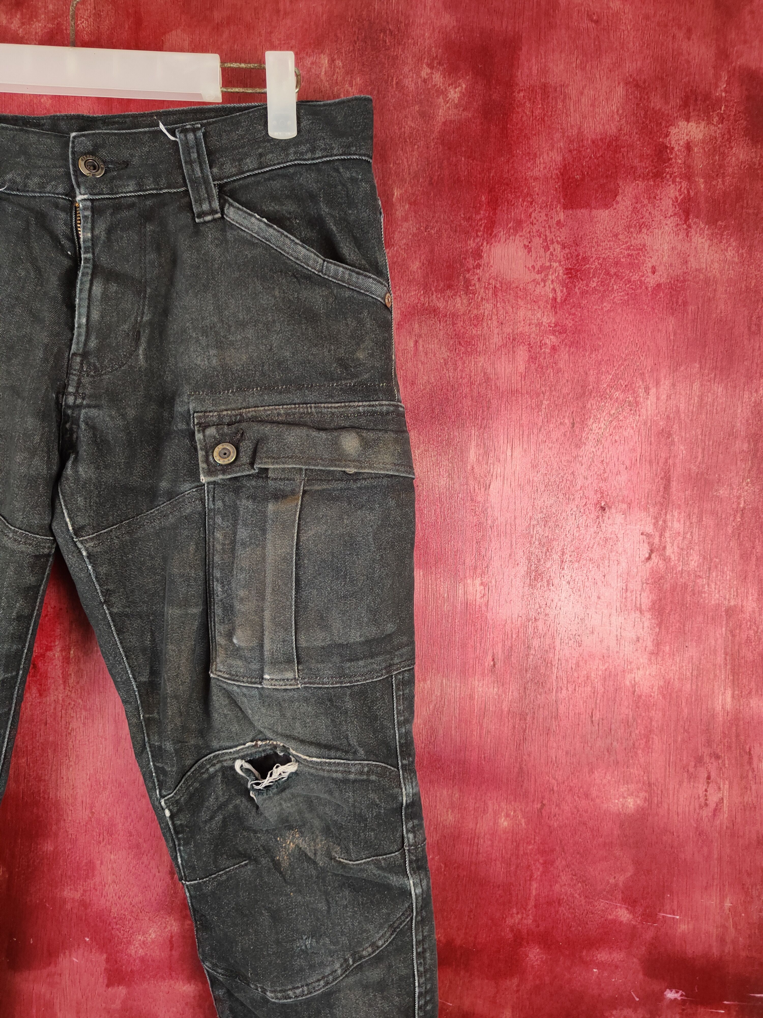 Japanese Brand I'z Frontier Black Distressed Cargo Pants N#S18 Size US 30 / EU 46 - 6 Thumbnail