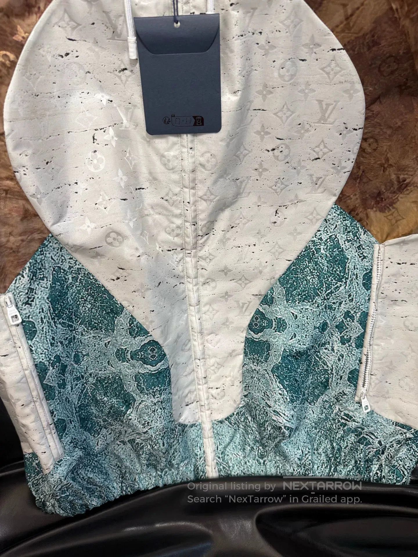 Louis Vuitton Louis Vuitton Monogram Print Jacket. Size US L / EU 52-54 / 3 - 3 Thumbnail