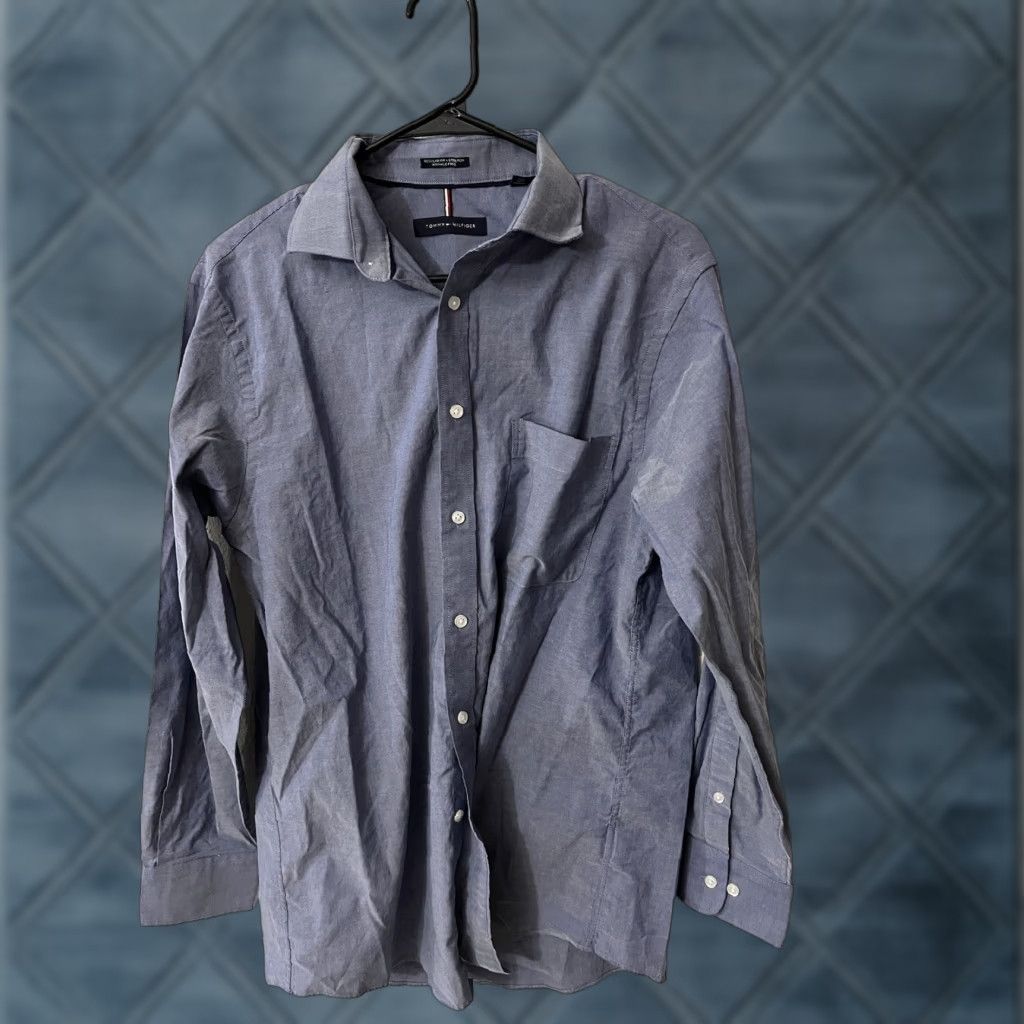 Tommy Hilfiger VINTAGE Tommy Hilfiger Shirt Regular Fit Blue Solid Long Sleeve Button-Down M Adult Medium Blue Mens Shirt Size US M / EU 48-50 / 2 - 1 Thumbnail