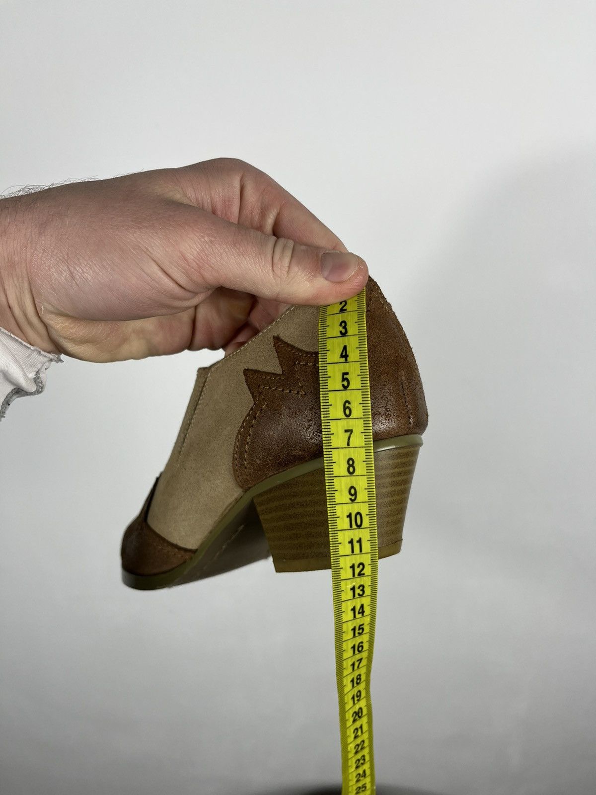 Other Womens Two Tone Suede Western Style Pumps Low Heel EU 40 Size US 9 / IT 39 - 12 Thumbnail