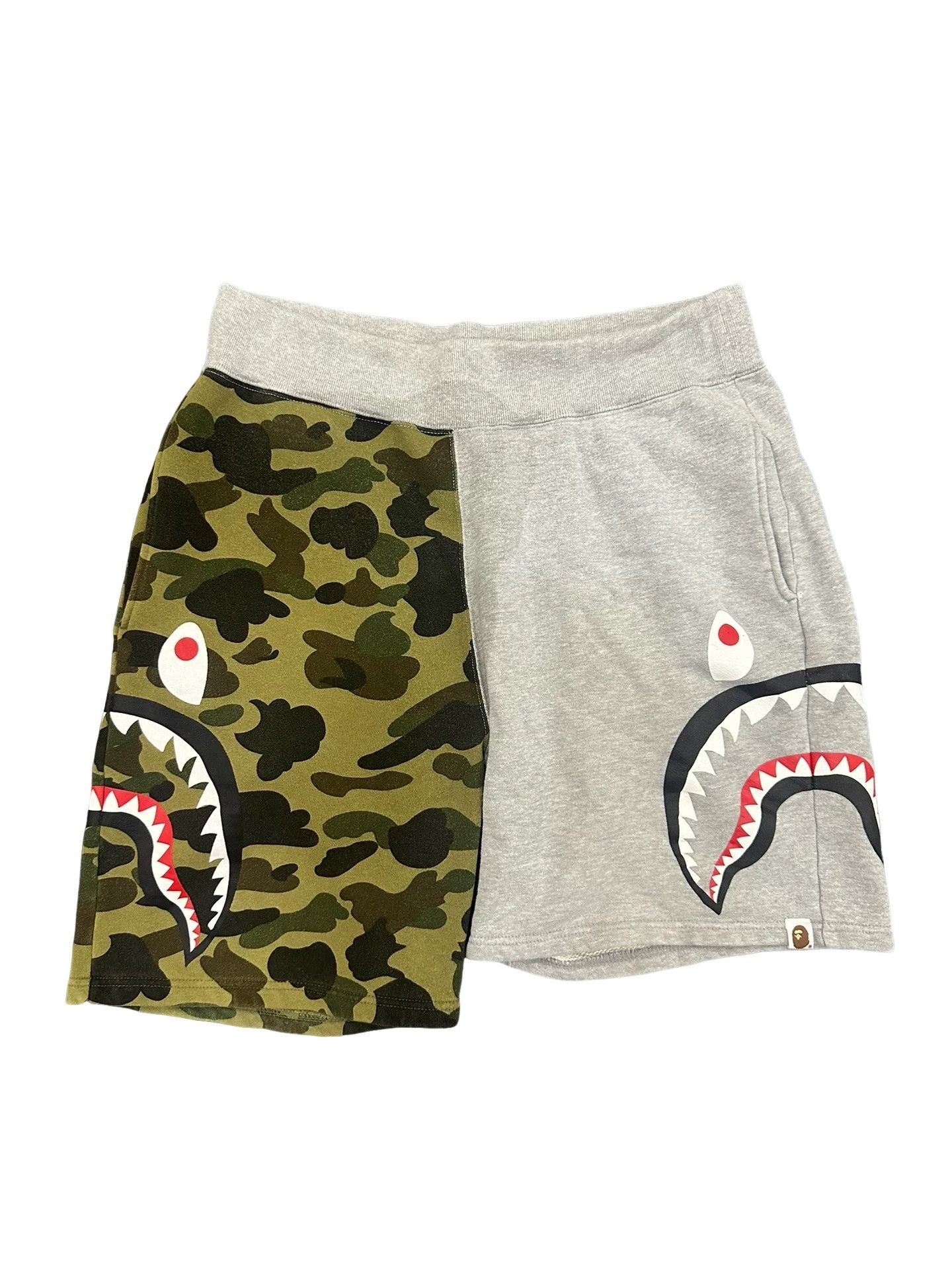 Bape A Bathing Ape Camo Shark Sweatshorts Size L Size US 34 / EU 50 - 1 Thumbnail