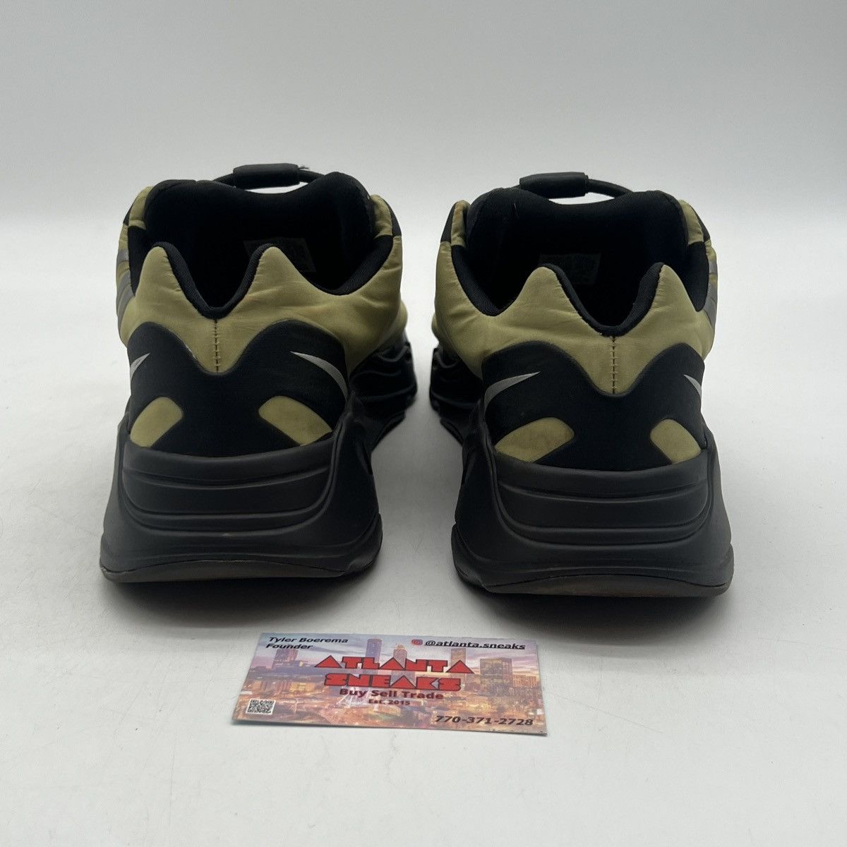 Adidas Yeezy boost 700 mnvn resin Size US 10 / EU 43 - 3 Thumbnail