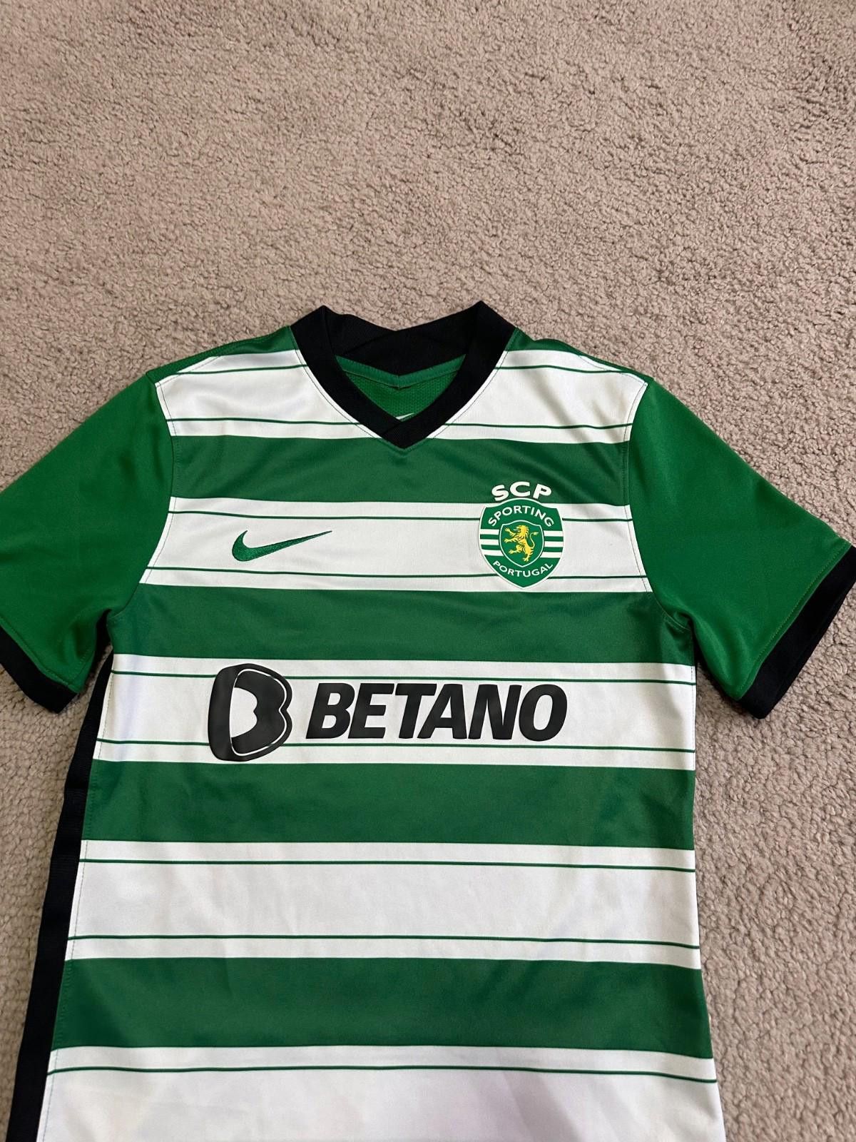 Nike Nike Sporting Lisbon 2022/23 Football Shirt Soccer Jersey Size US M / EU 48-50 / 2 - 3 Thumbnail