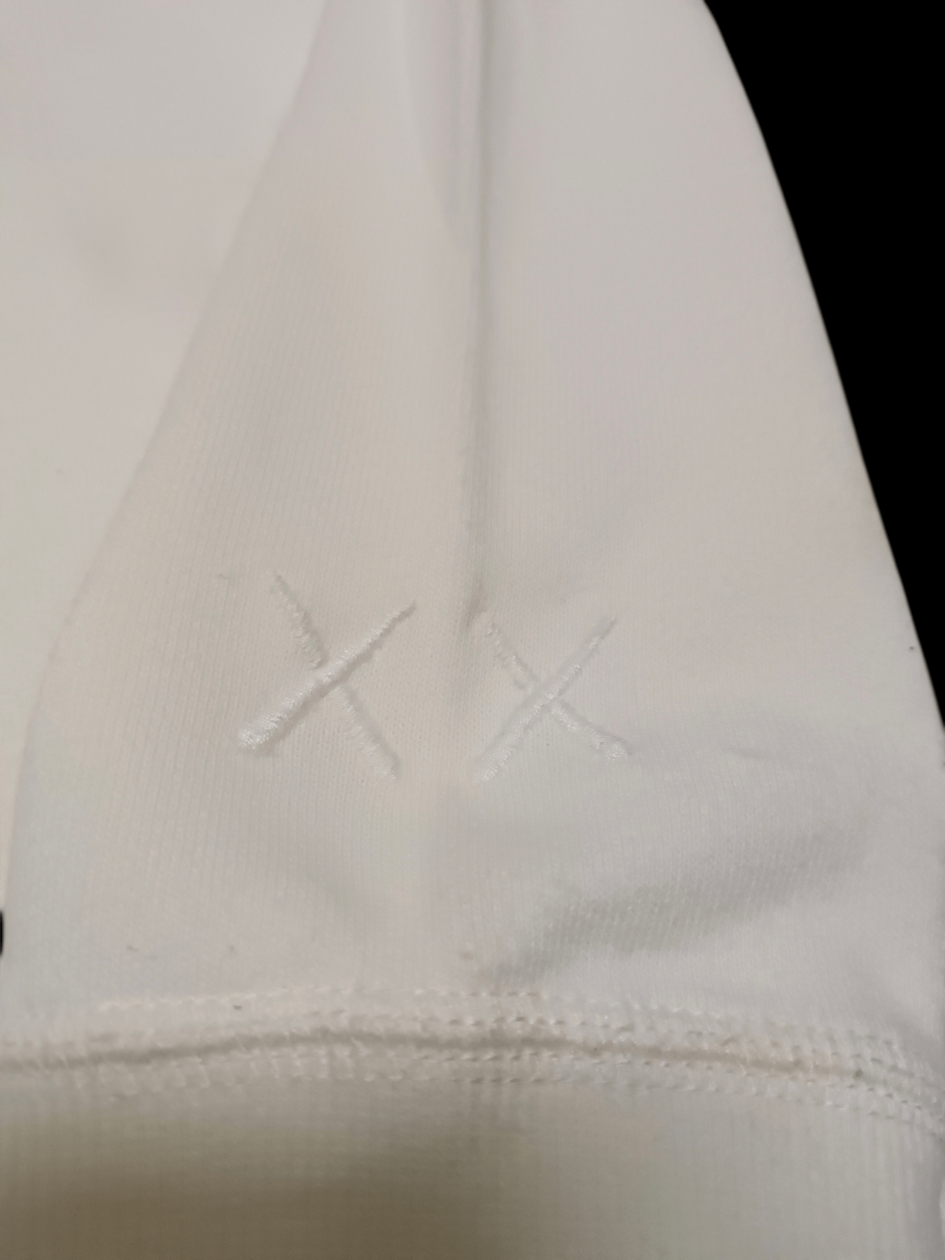 Kaws × Uniqlo Uniqlo Kaws x Sesame street Sweatshirt Cream Colour Size US XL / EU 56 / 4 - 6 Thumbnail