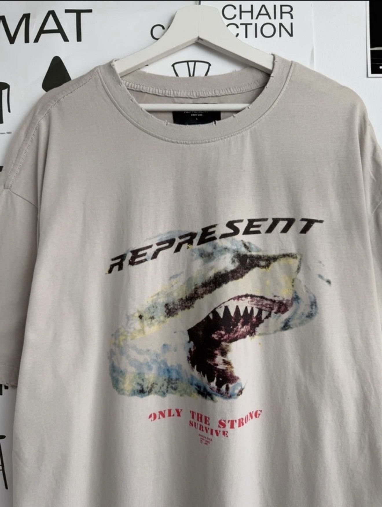 Designer × Represent Clo. Represnet shark logo baggy t-shirt L designer streetwear rare Size US L / EU 52-54 / 3 - 3 Thumbnail