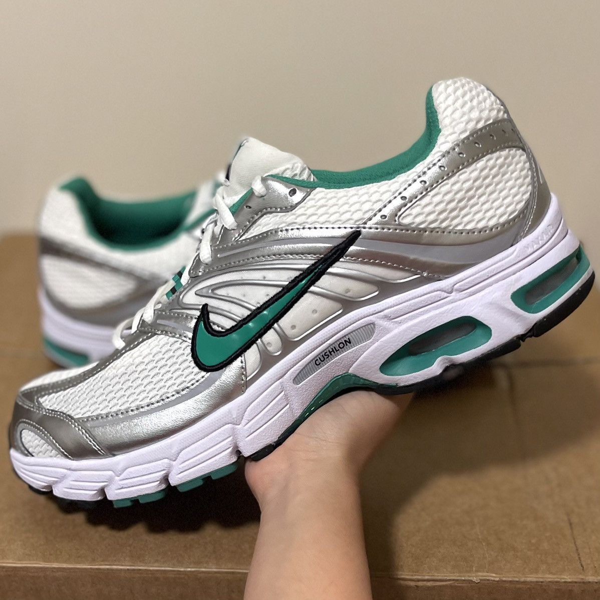 Nike Nike Air Max Moto 2K White Stadium Green Size Mens 13 Size US 13 / EU 46 - 1 Thumbnail