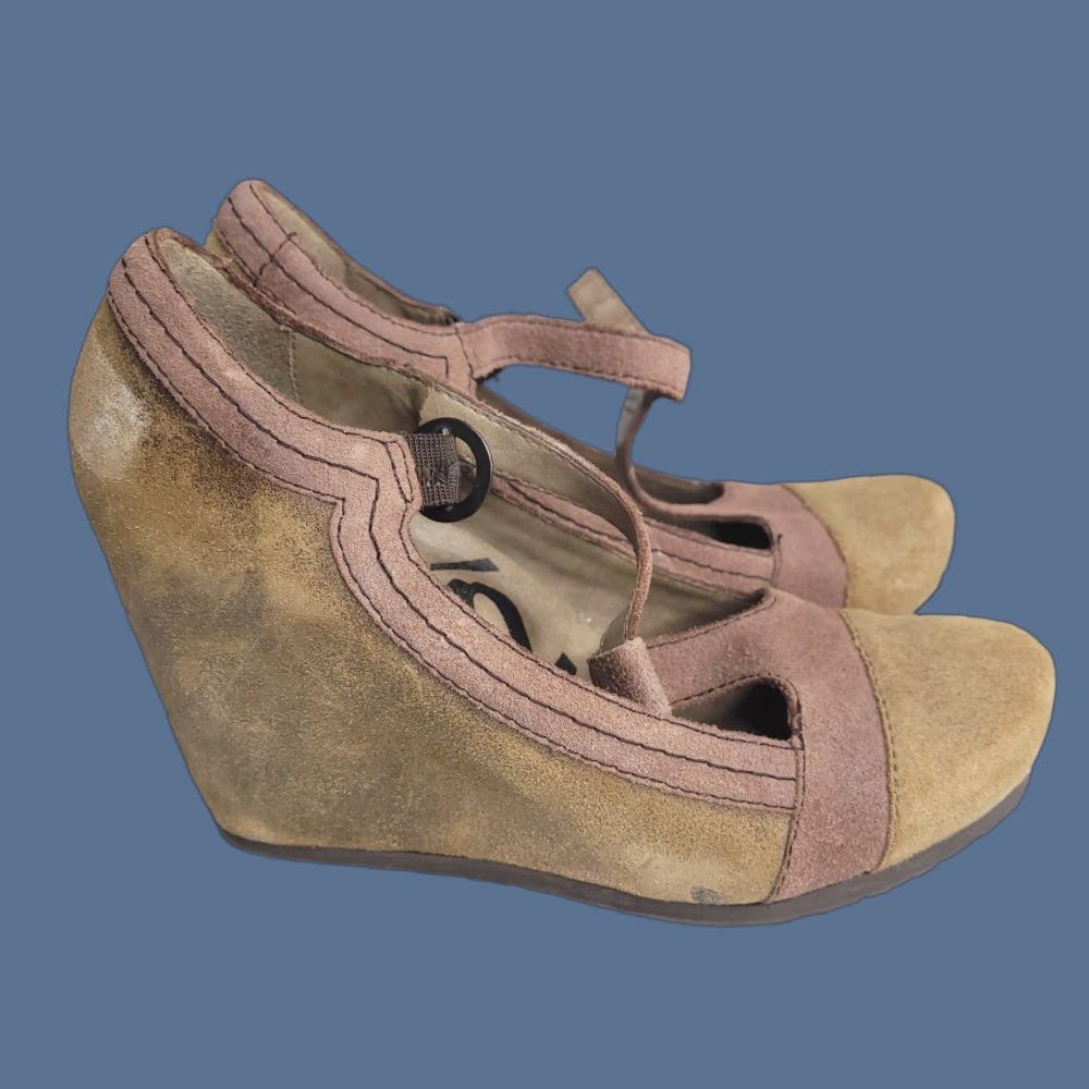 Vintage OTBT Reform Sandal Wedge Suede Size 6.5 Brown Buckle Ankle Strap Woman M Heel Wedge Model Reform Size US 7 / IT 37 - 1 Thumbnail