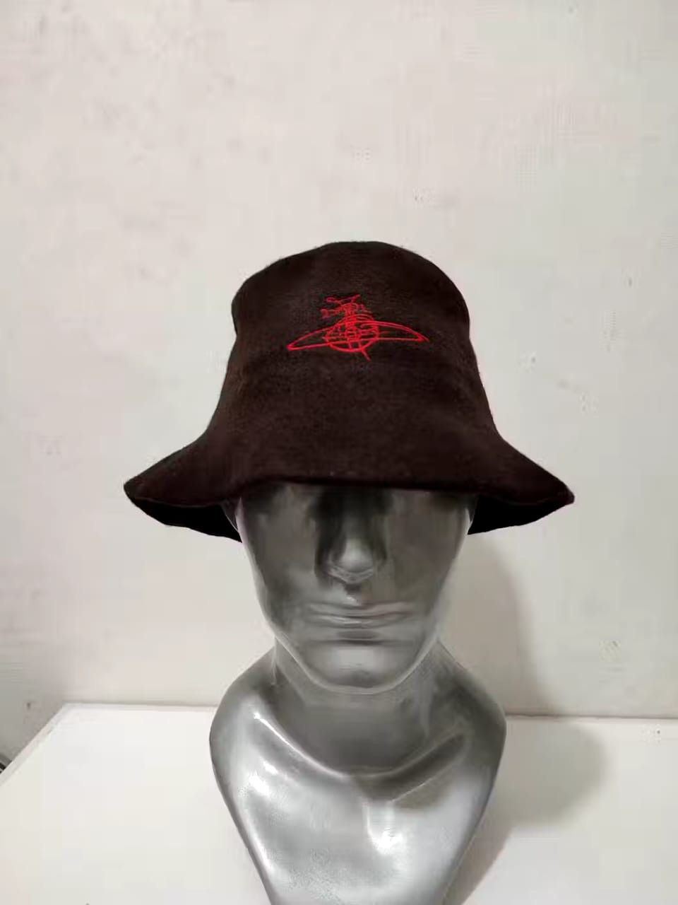 Vivienne Westwood Vivienne Westwood Embroidery Orb Logo Bucket Hats Size ONE SIZE - 2 Thumbnail