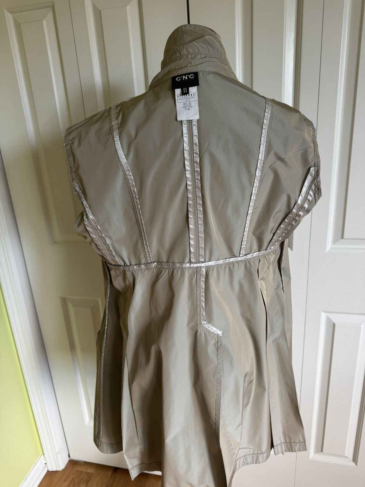 Costume National CNC COSTUME NATIONAL Women Beige Trench Jacket 8-10 EUC Size M / US 6-8 / IT 42-44 - 8 Thumbnail