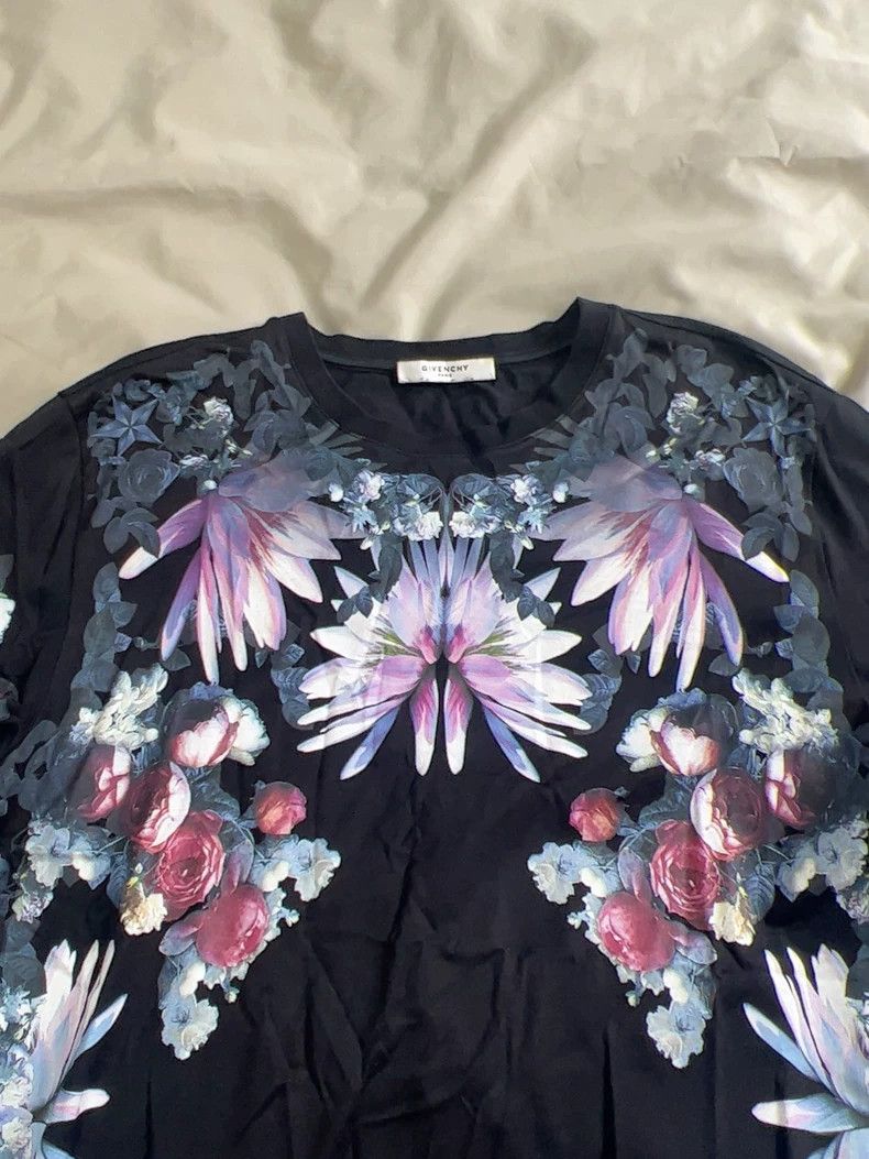 Givenchy Givenchy Floral Short Sleeve Size US S / EU 44-46 / 1 - 3 Thumbnail