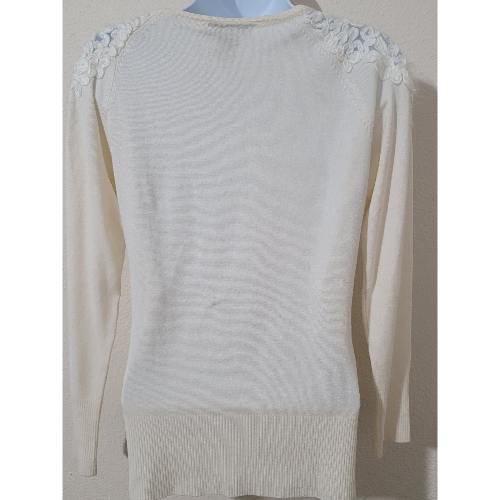 Other Laseine Cream Soft Stitched Flowers On Bodice Sweater Small Size S / US 4 / IT 40 - 3 Thumbnail