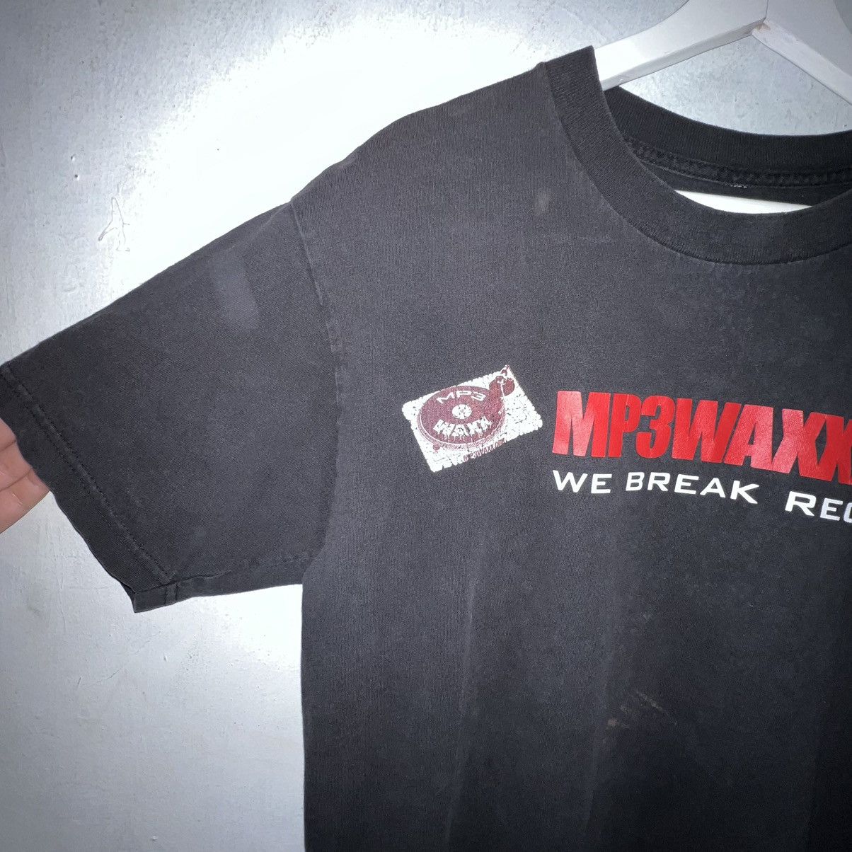 Vintage 22x27 Vintage MP3 WAXX Promo T-Shirt We Break Records XL Size US XL / EU 56 / 4 - 6 Thumbnail