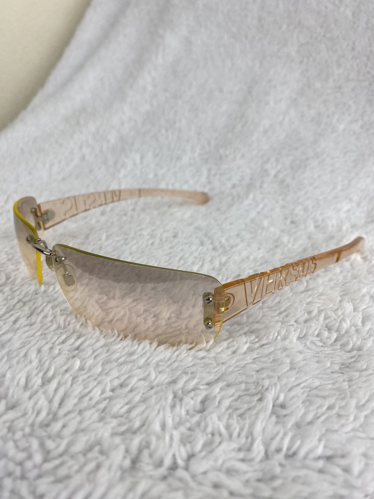 Versus 🔥RARE🔥 Vintage 90s VERSUS by VERSACE Peach Sunglasses Size ONE SIZE - 17 Thumbnail