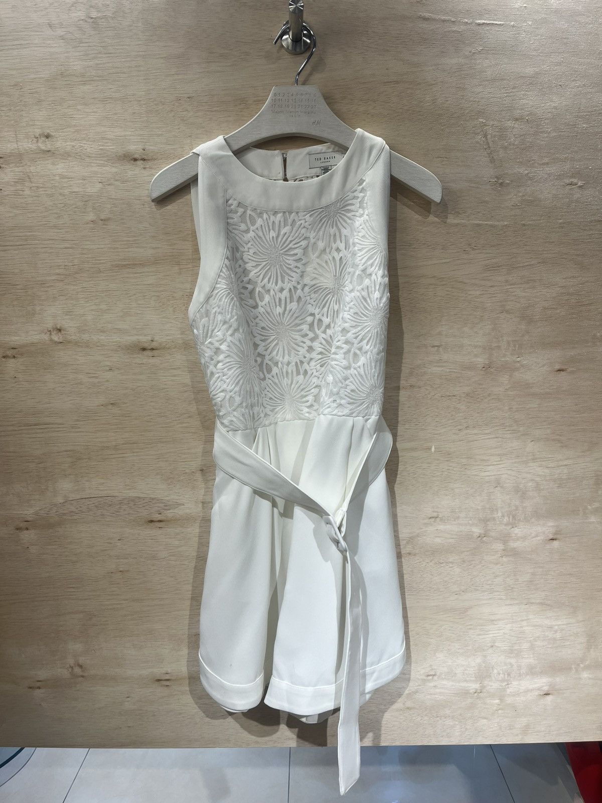 Ted Baker TED BAKER LONDON JUMPSUIT Size 26" / US 2 / IT 38 - 1 Thumbnail