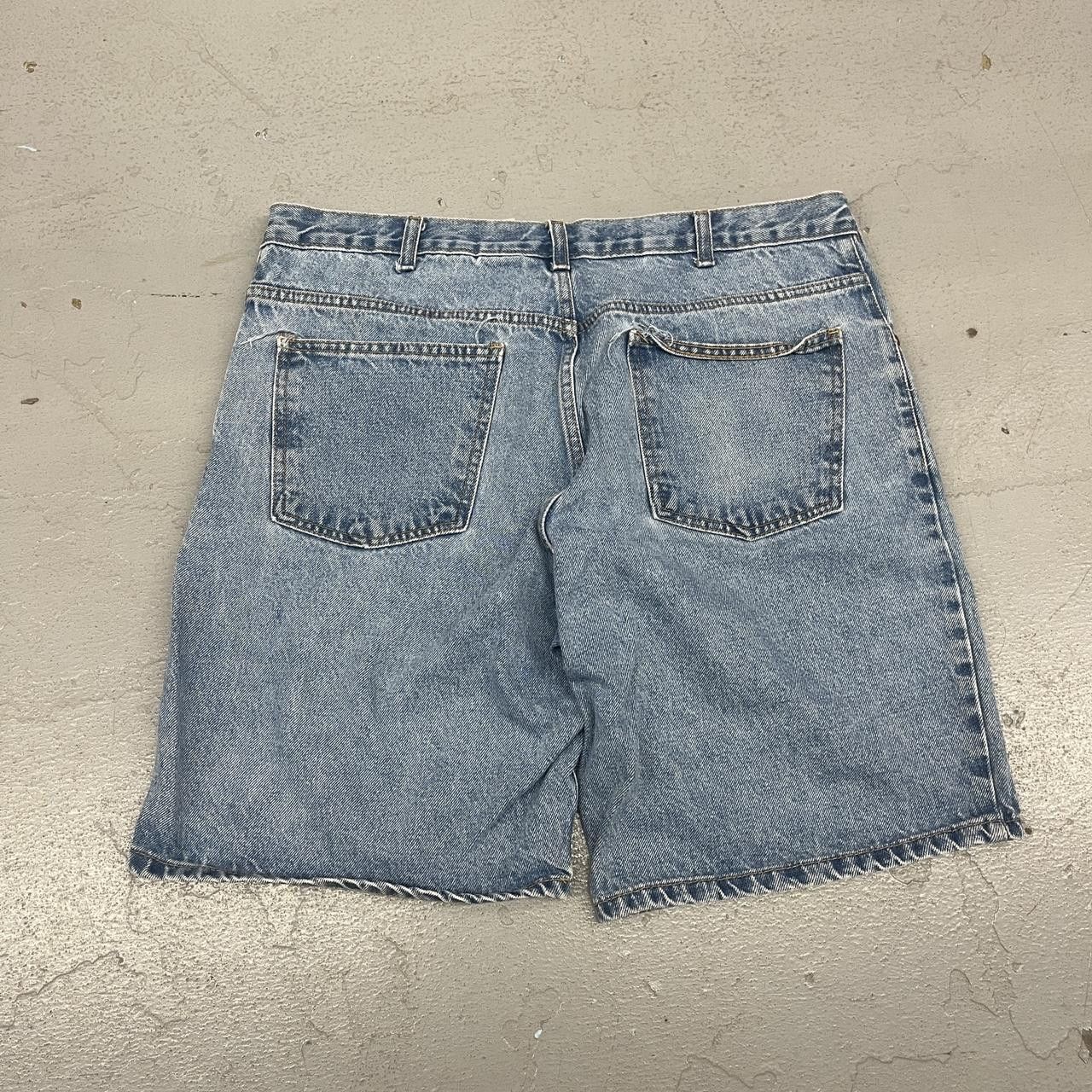 Faded Glory VTG Y2K Faded Glory Light Wash Baggy Essential Jean Shorts Size US 38 / EU 54 - 1 Thumbnail