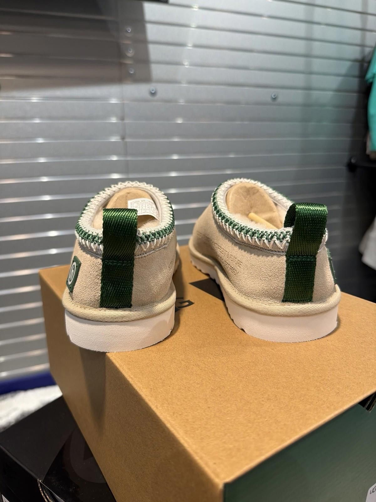 Ugg UGG x Hidden NY PPF Hardware Tasman | Men’s Size 7US| Size US 7 / EU 40 - 4 Thumbnail