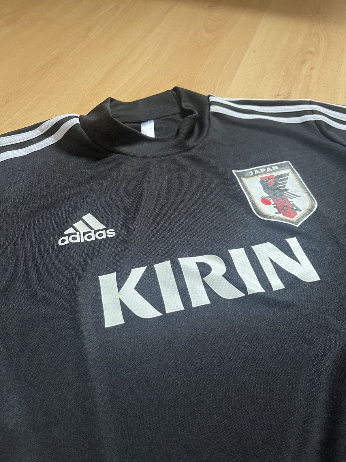 Japanese Brand Adidas Japan Soccer training tracksuit top Size US M / EU 48-50 / 2 - 2 Thumbnail