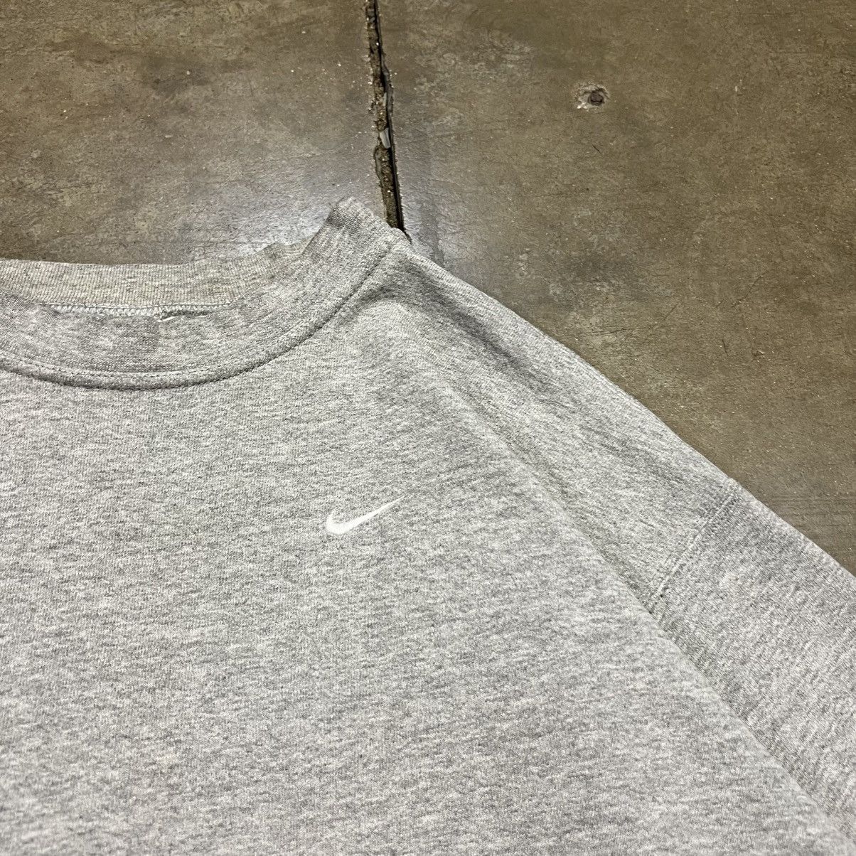 Nike × Vintage Vintage 90s Nike Mini Swoosh Crewneck Sweatshirt Boxy USA Size US L / EU 52-54 / 3 - 3 Thumbnail