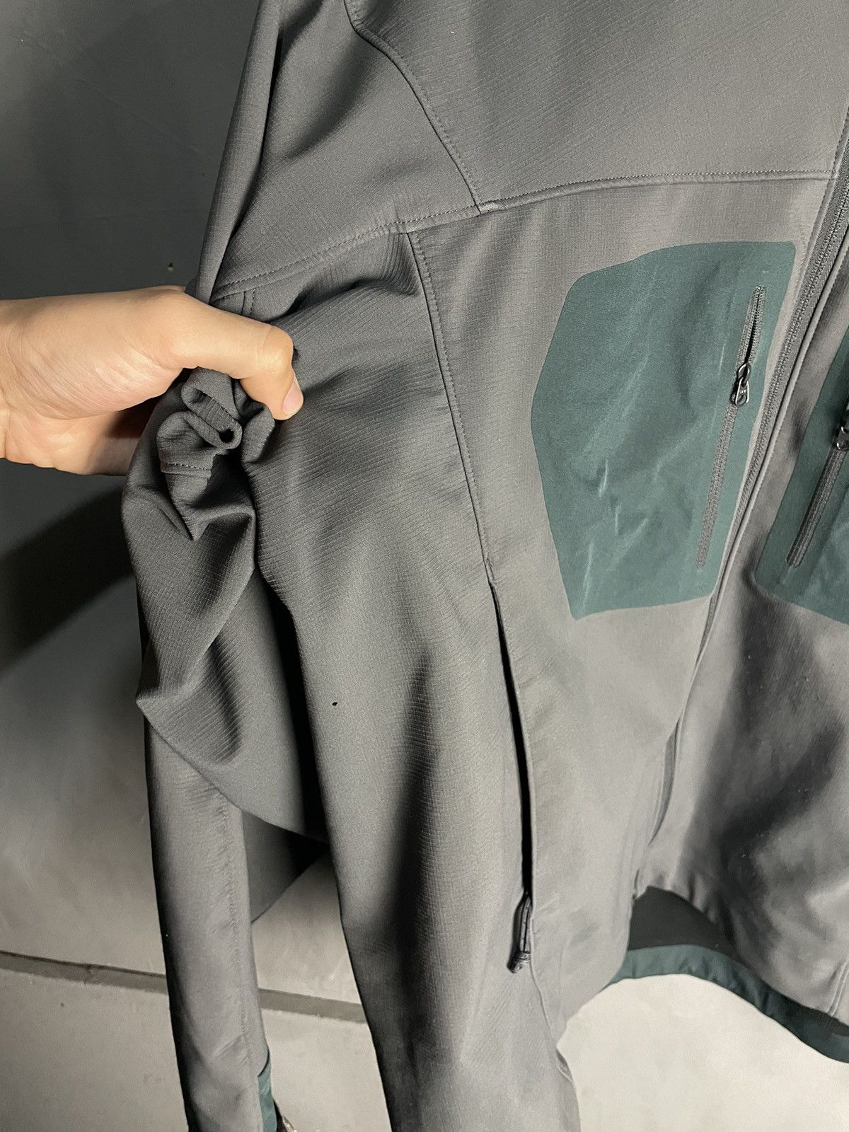 Arc'teryx VINTAGE ARCTERYX SOFTSHELL JACKET OUTDOOR DRILL STREETWEAR Size US L / EU 52-54 / 3 - 4 Thumbnail