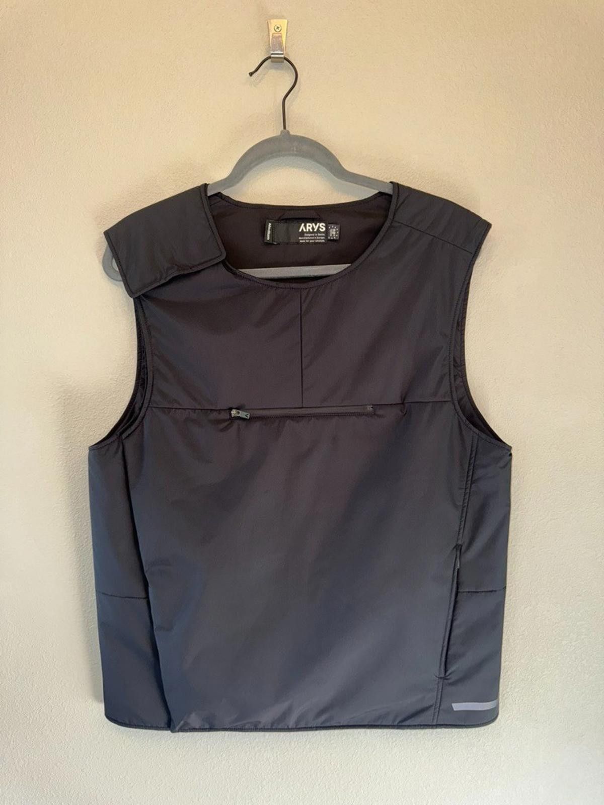 Other NEW $320 ARYS PRO PADDED VEST MEN MEDIUM EUROPEAN STREETWEAR Size US M / EU 48-50 / 2 - 2 Thumbnail